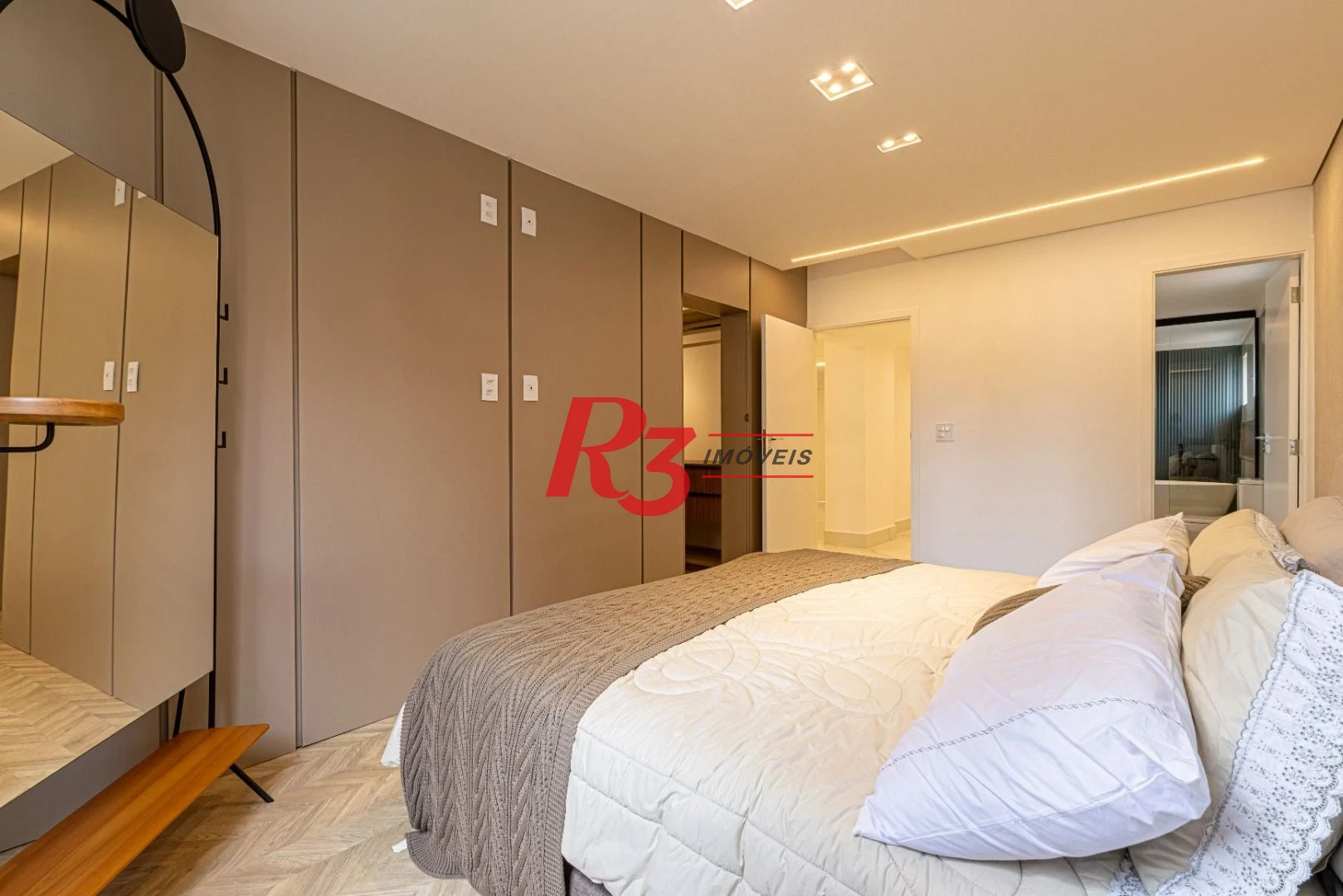 Apartamento à venda, 223 m² por R$ 2.590.000,00 - Boqueirão - Santos/SP