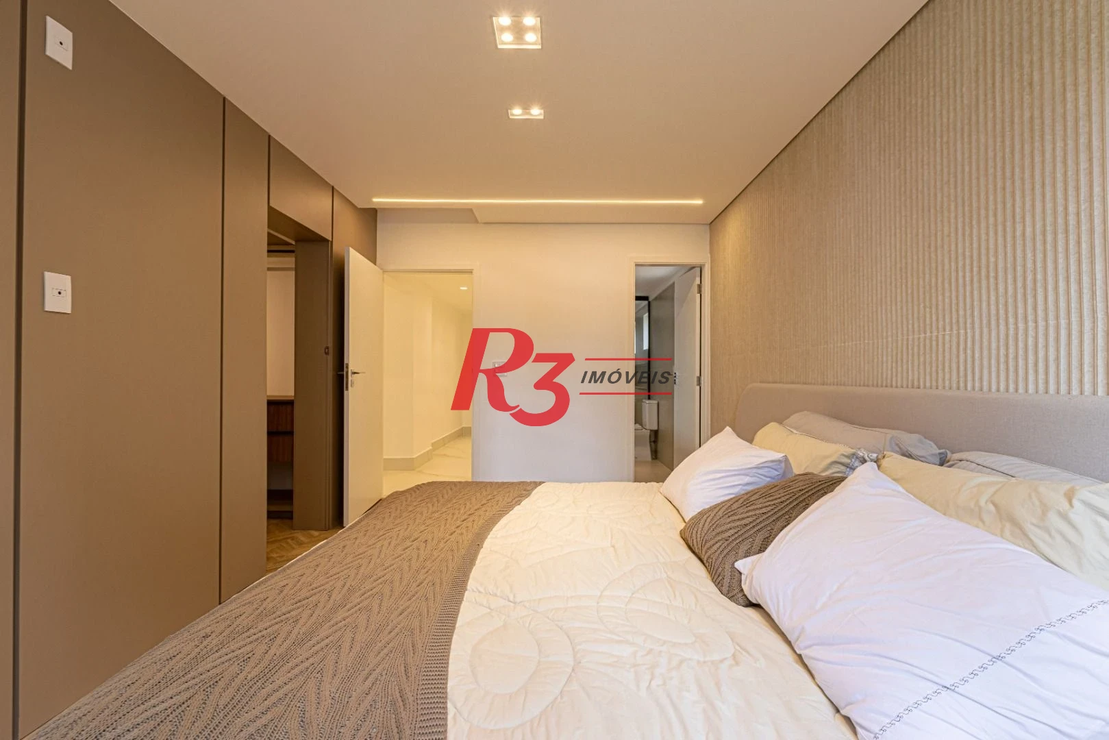 Apartamento à venda, 223 m² por R$ 2.590.000,00 - Boqueirão - Santos/SP