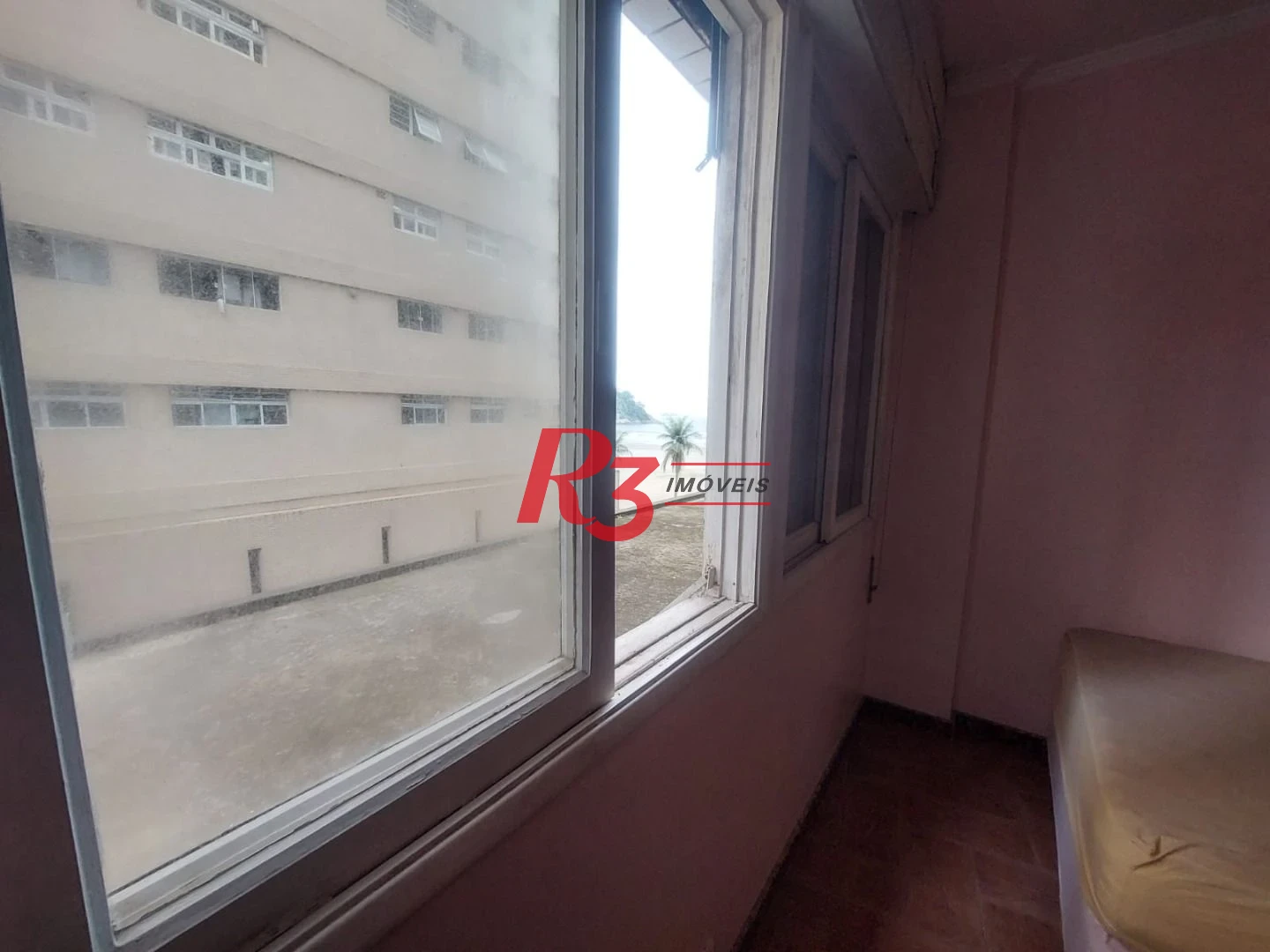 Apartamento com 2 dormitórios à venda, 160 m² por R$ 900.000,00 - José Menino - Santos/SP
