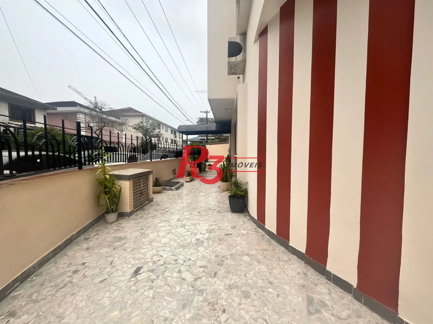 Apartamento com 3 dormitórios à venda, 100 m² por R$ 600.000,00 - Ponta da Praia - Santos/SP