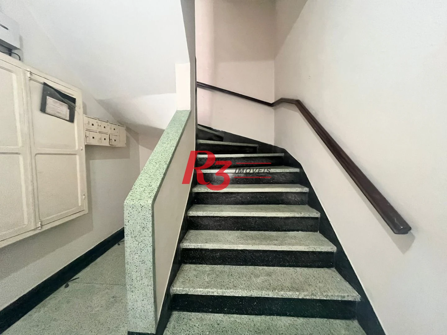 Apartamento com 3 dormitórios à venda, 100 m² por R$ 600.000,00 - Ponta da Praia - Santos/SP