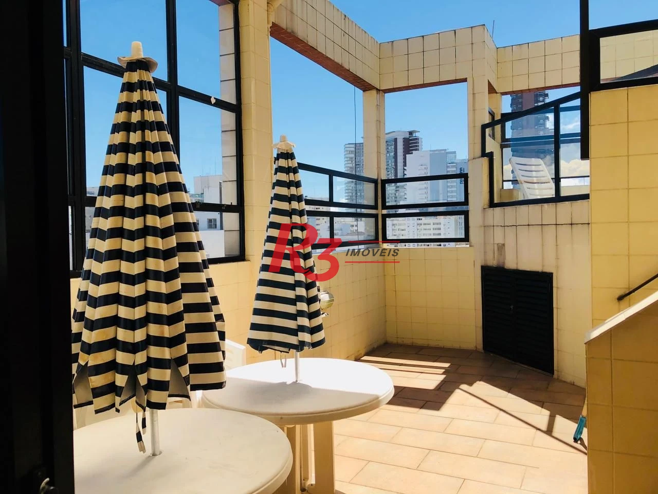 Cobertura à venda, 200 m² por R$ 1.500.000,00 - Gonzaga - Santos/SP