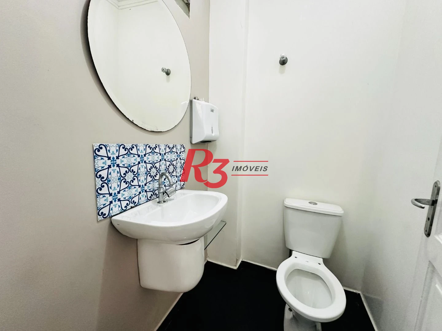 Sobrado com 4 dormitórios à venda, 245 m² por R$ 1.500.000,00 - Ponta da Praia - Santos/SP