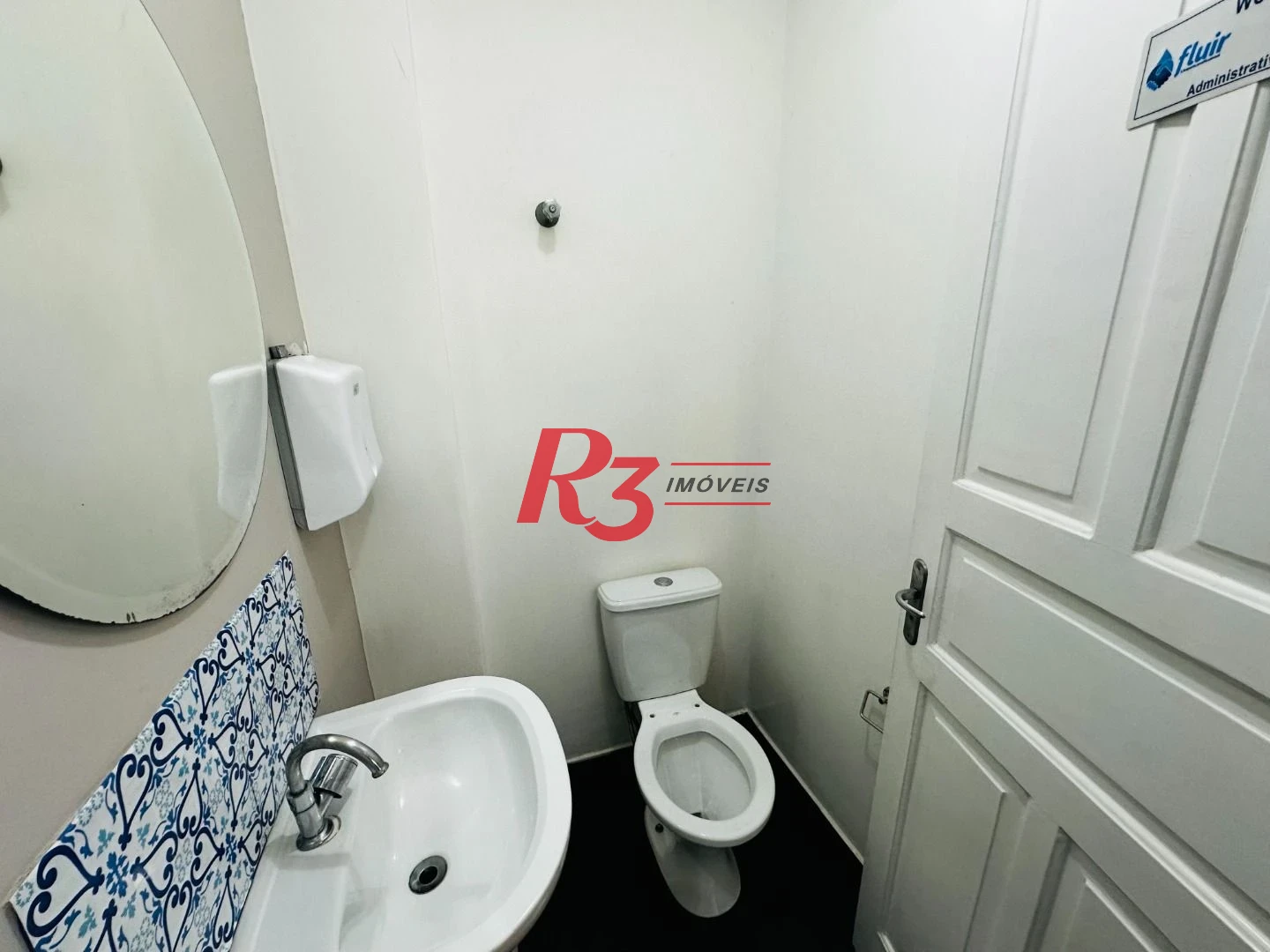 Sobrado com 4 dormitórios à venda, 245 m² por R$ 1.500.000,00 - Ponta da Praia - Santos/SP