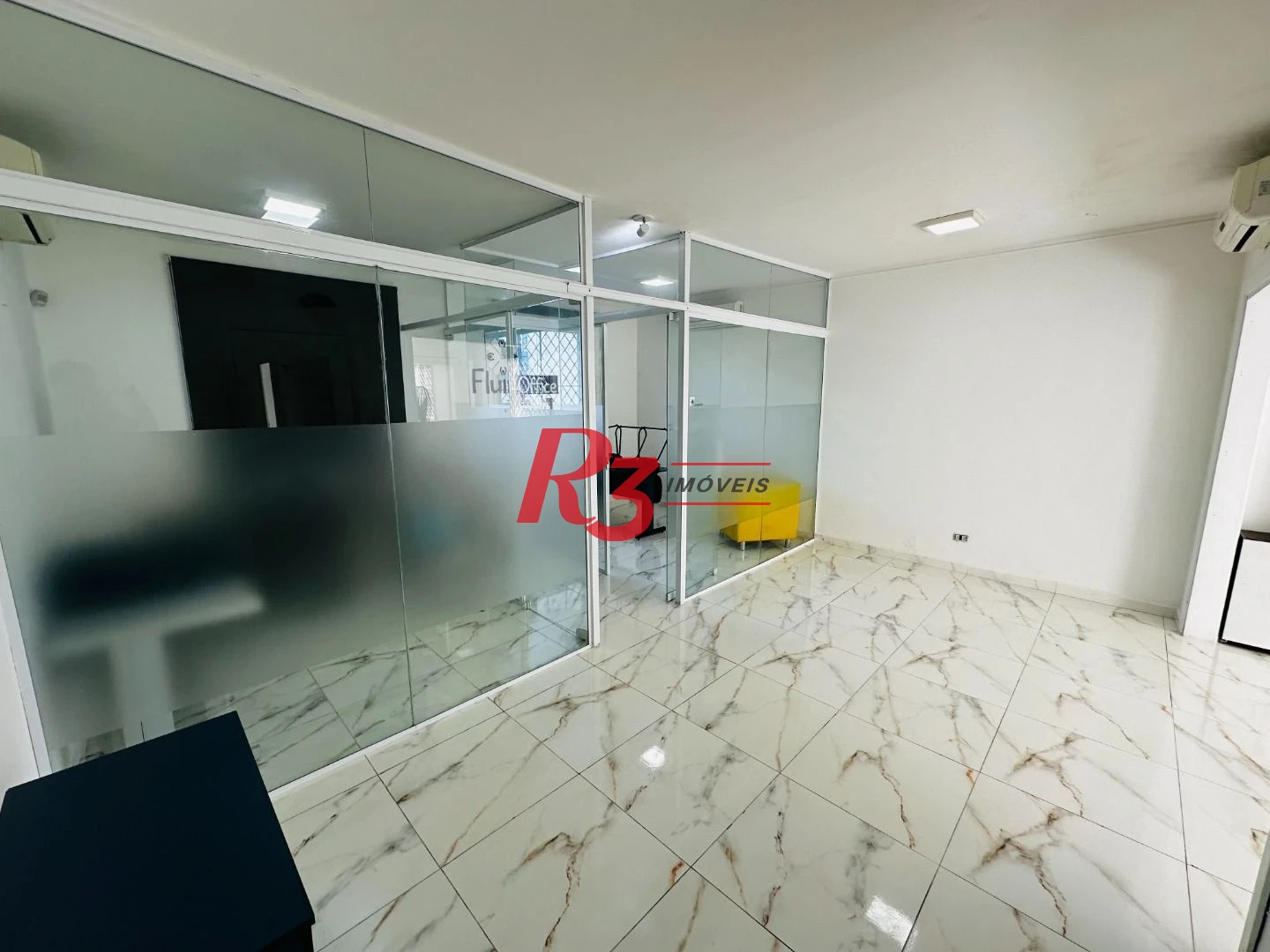 Sobrado com 4 dormitórios à venda, 245 m² por R$ 1.500.000,00 - Ponta da Praia - Santos/SP