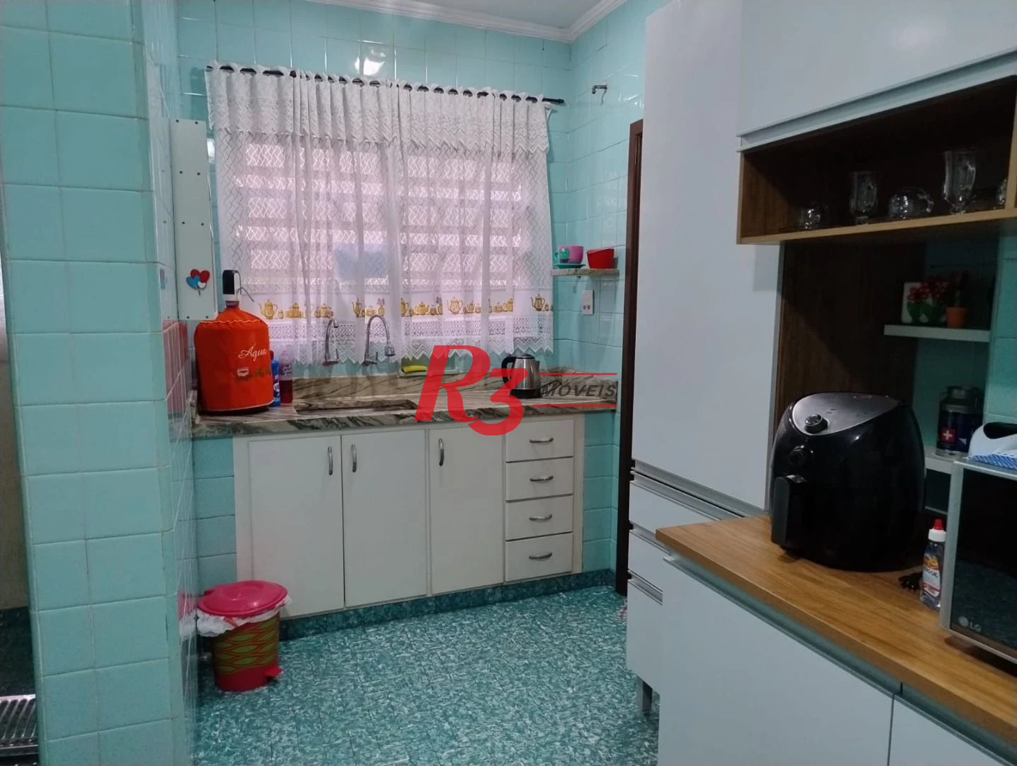 Sobrado à venda, 226 m² por R$ 700.000,00 - Centro - São Vicente/SP