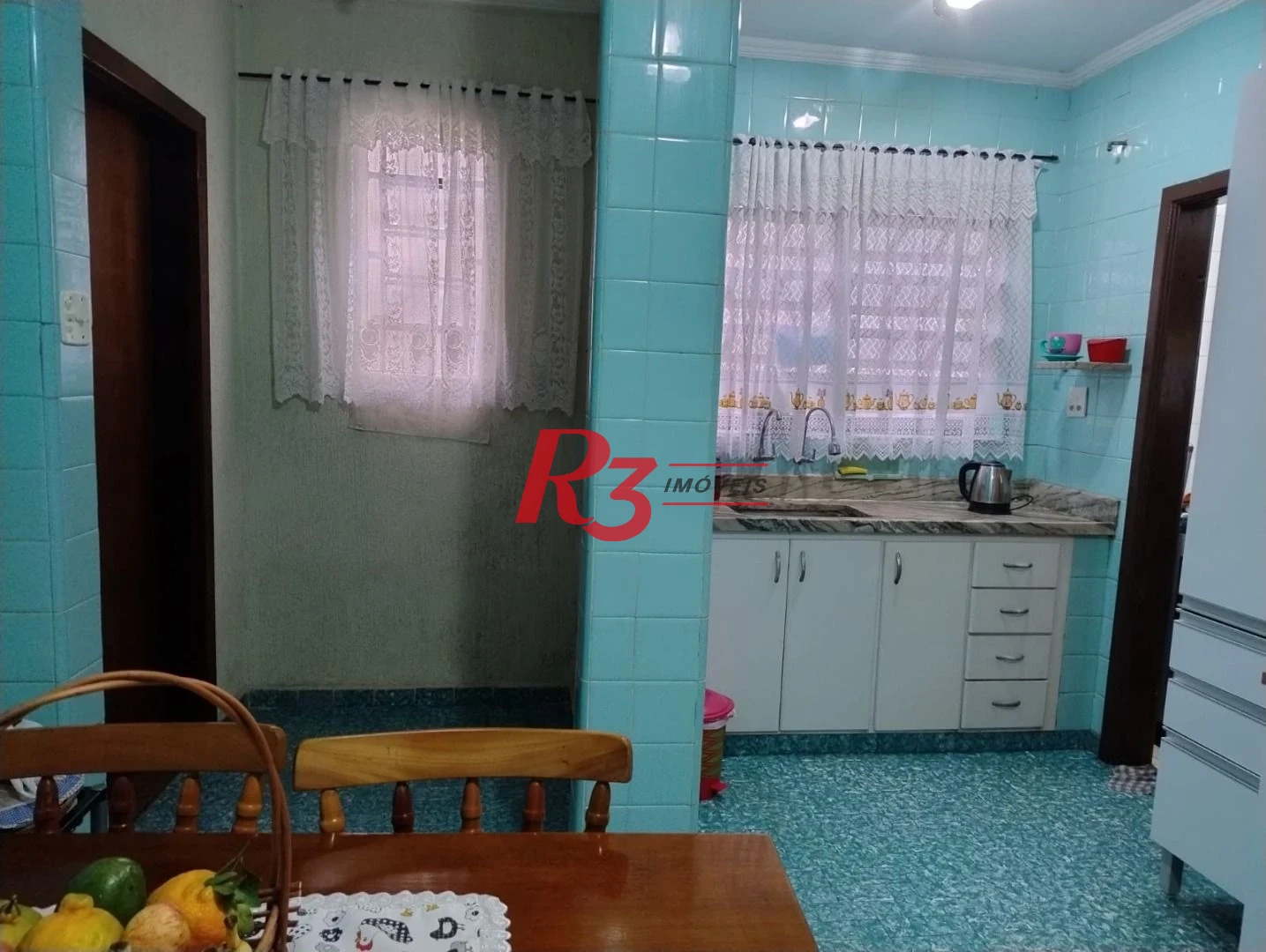 Sobrado à venda, 226 m² por R$ 700.000,00 - Centro - São Vicente/SP