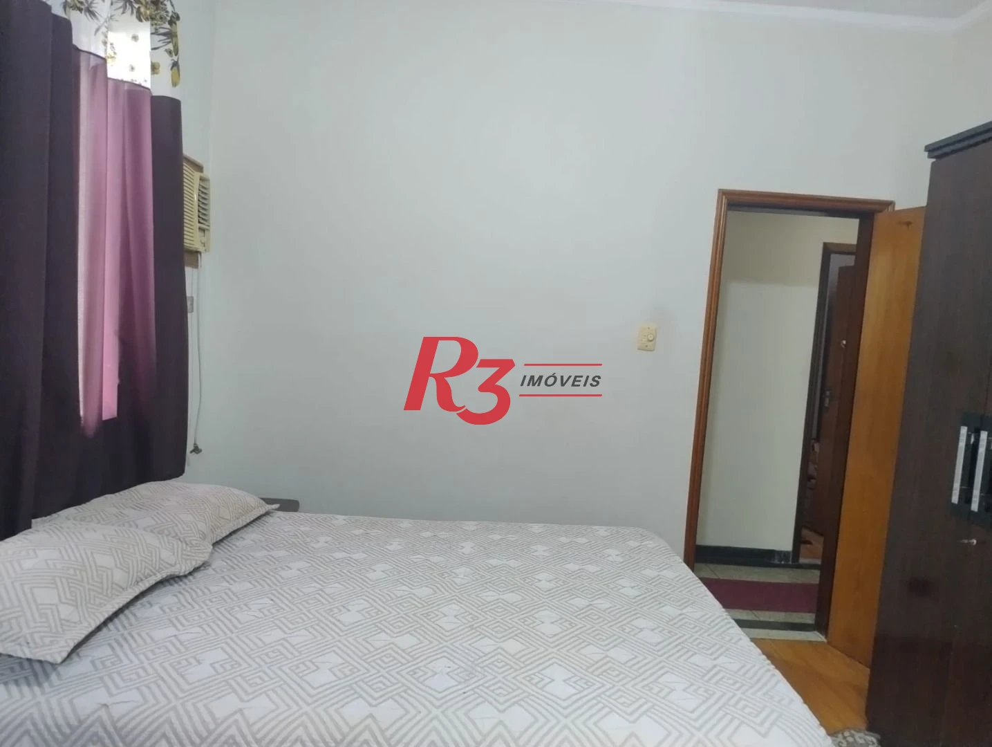 Sobrado à venda, 226 m² por R$ 700.000,00 - Centro - São Vicente/SP