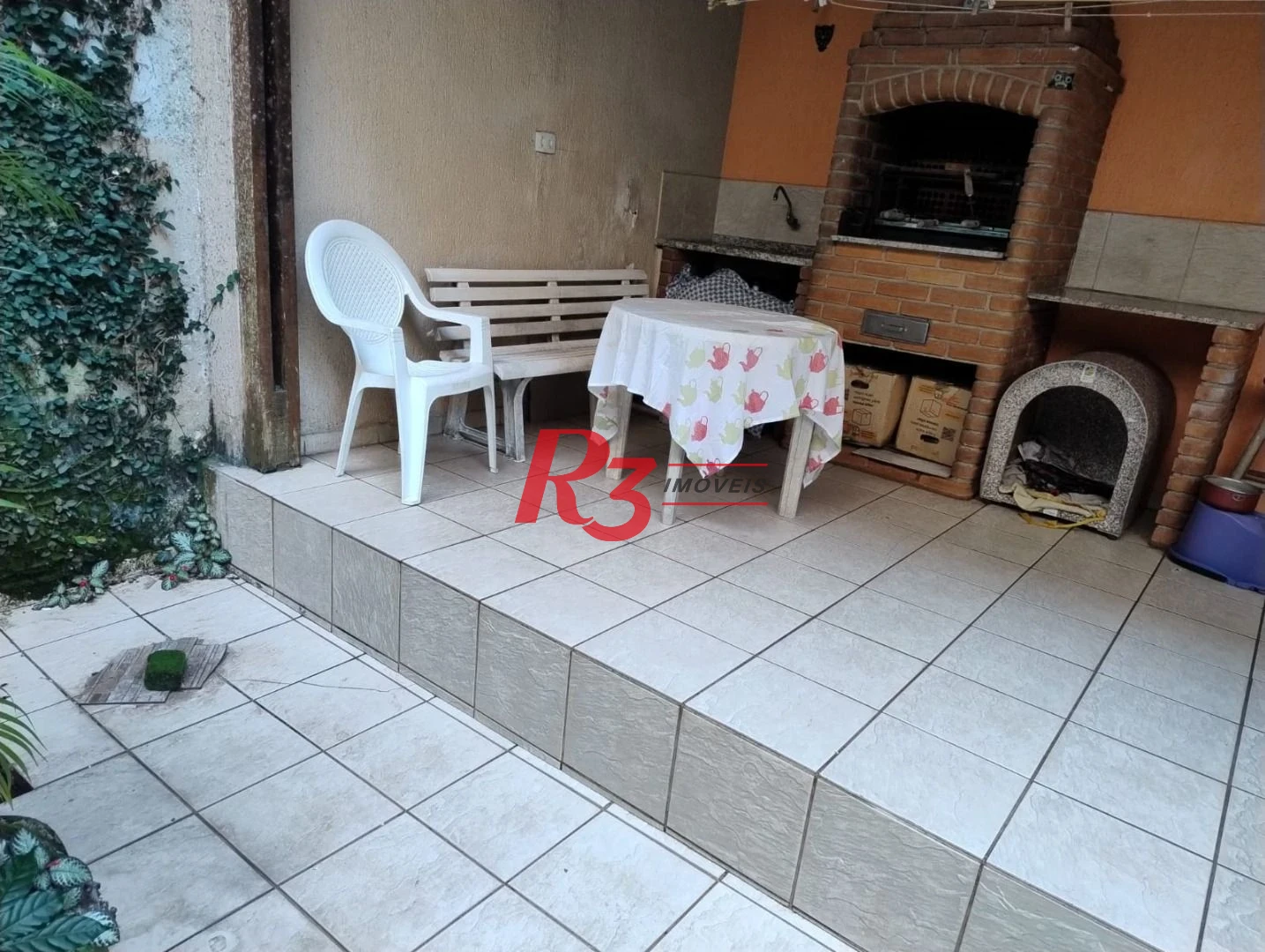 Sobrado à venda, 226 m² por R$ 700.000,00 - Centro - São Vicente/SP