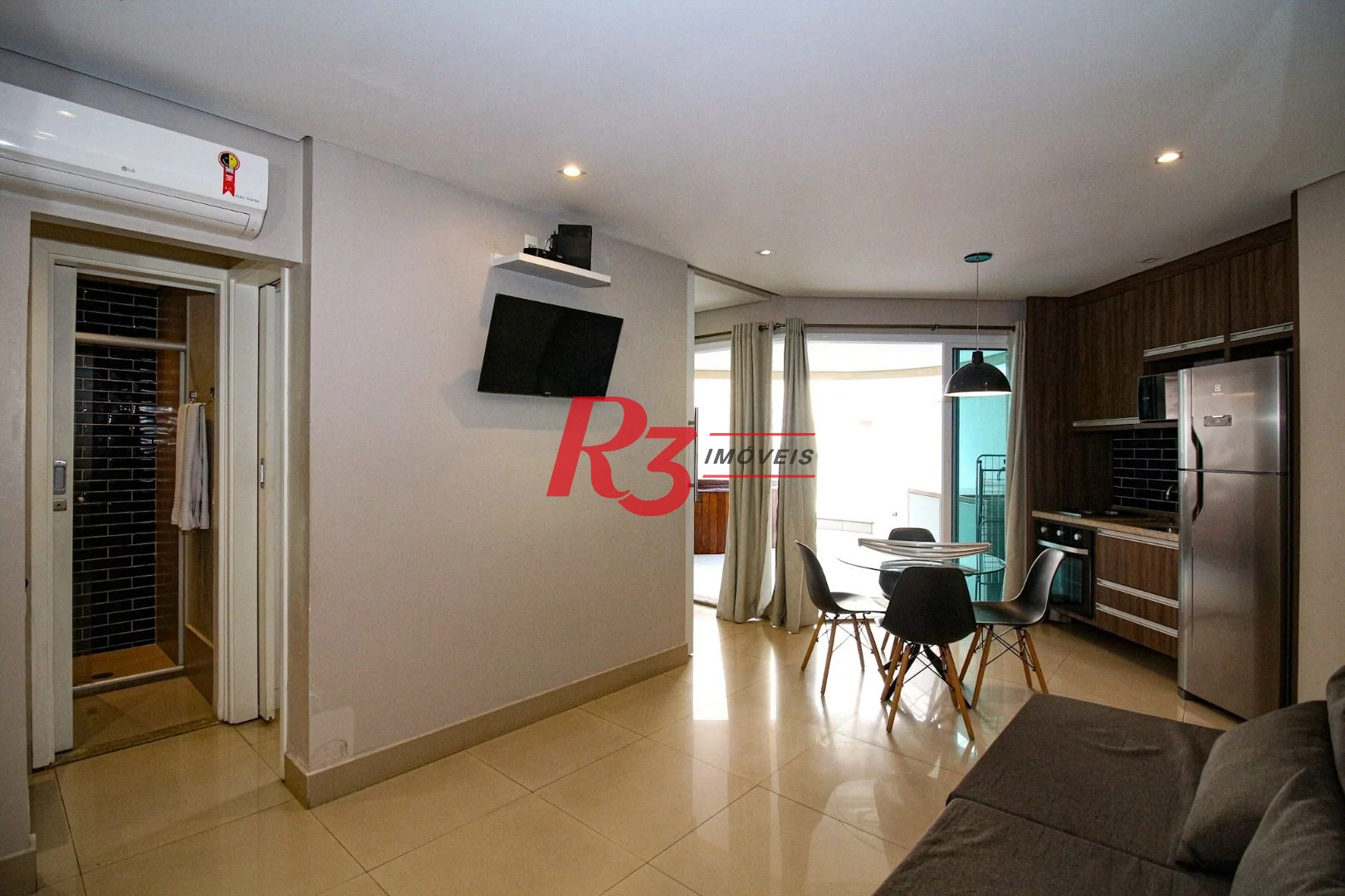 Apartamento com 1 dormitório à venda, 63 m² por R$ 766.000,00 - Pompéia - Santos/SP