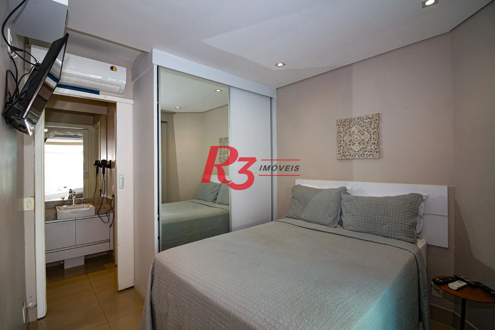 Apartamento com 1 dormitório à venda, 63 m² por R$ 766.000,00 - Pompéia - Santos/SP