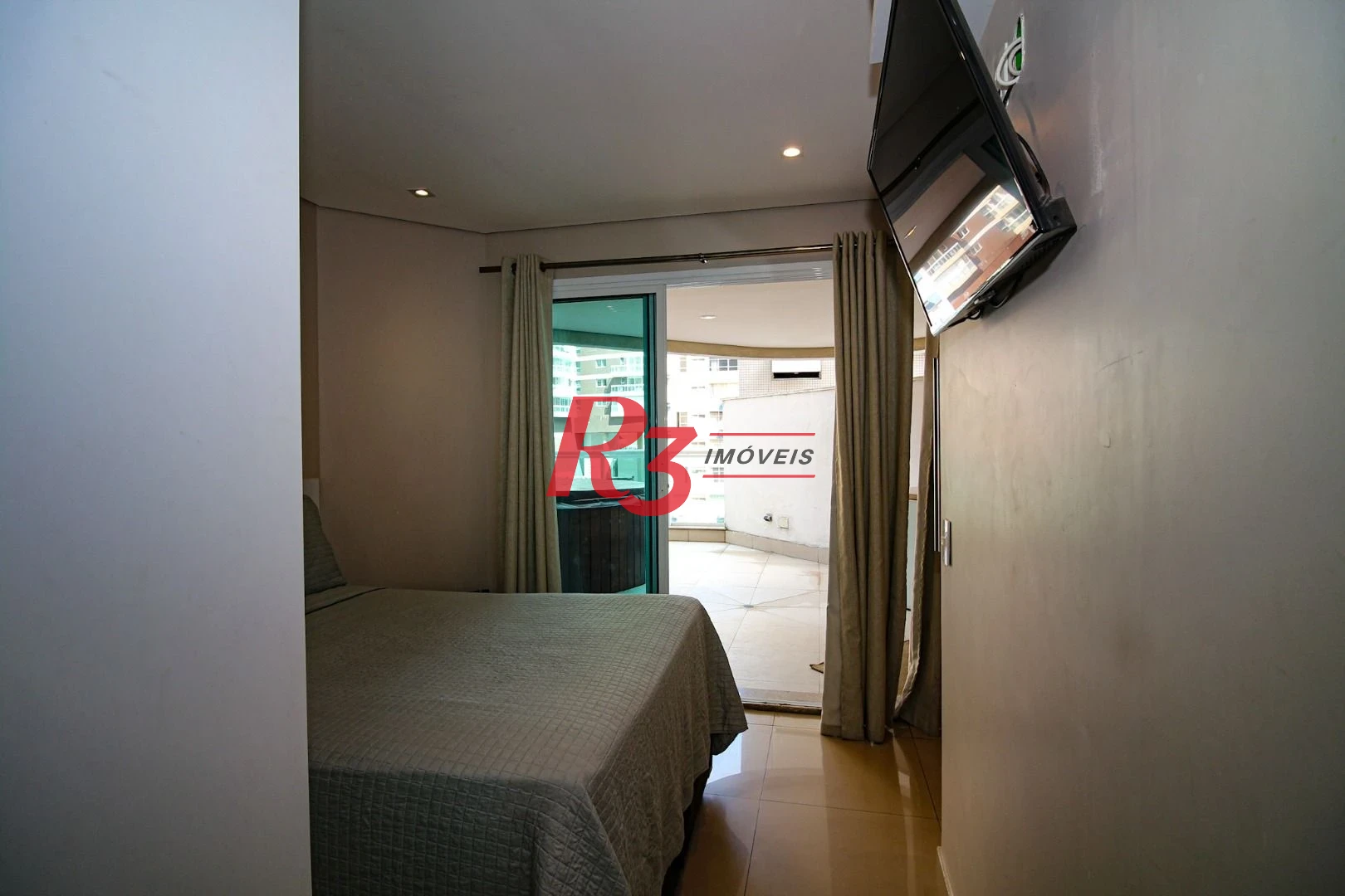 Apartamento com 1 dormitório à venda, 63 m² por R$ 766.000,00 - Pompéia - Santos/SP
