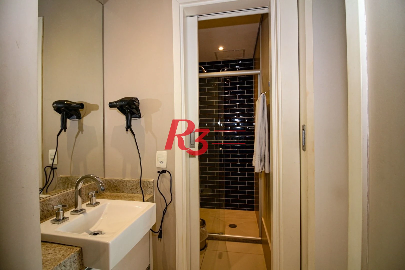 Apartamento com 1 dormitório à venda, 63 m² por R$ 766.000,00 - Pompéia - Santos/SP