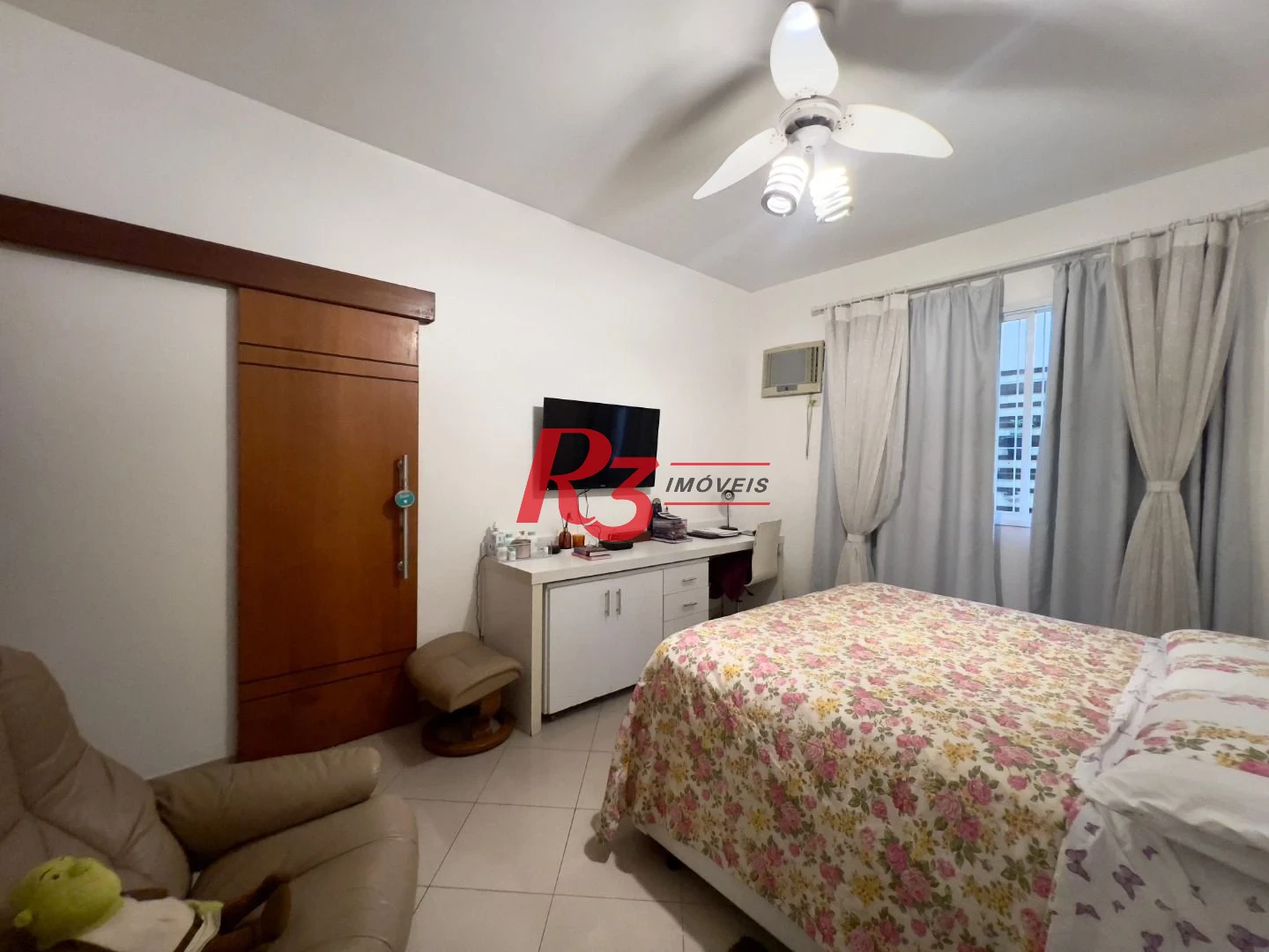Casa com 3 dormitórios à venda, 182 m² por R$ 1.400.000,00 - Embaré - Santos/SP
