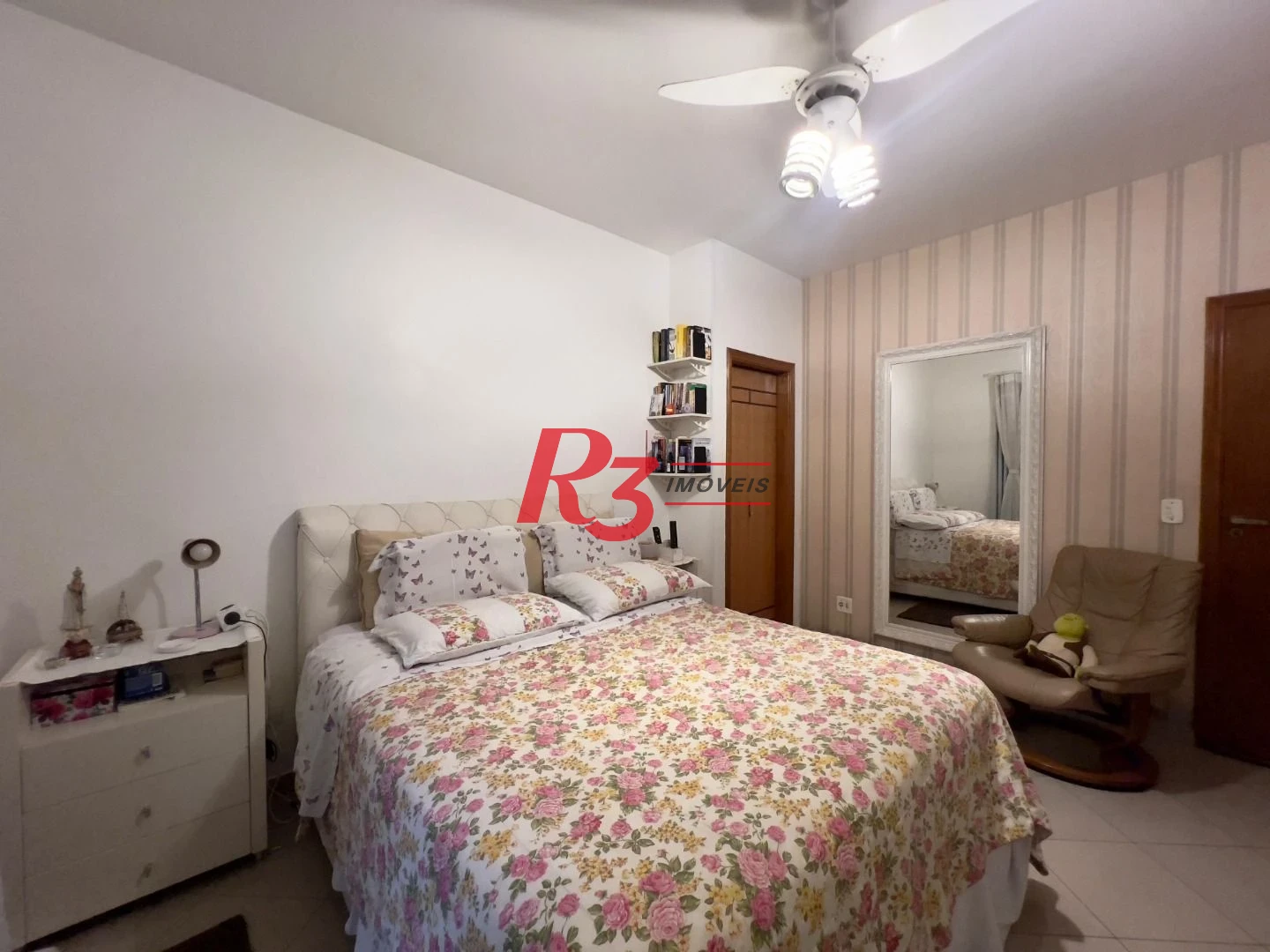 Casa com 3 dormitórios à venda, 182 m² por R$ 1.400.000,00 - Embaré - Santos/SP