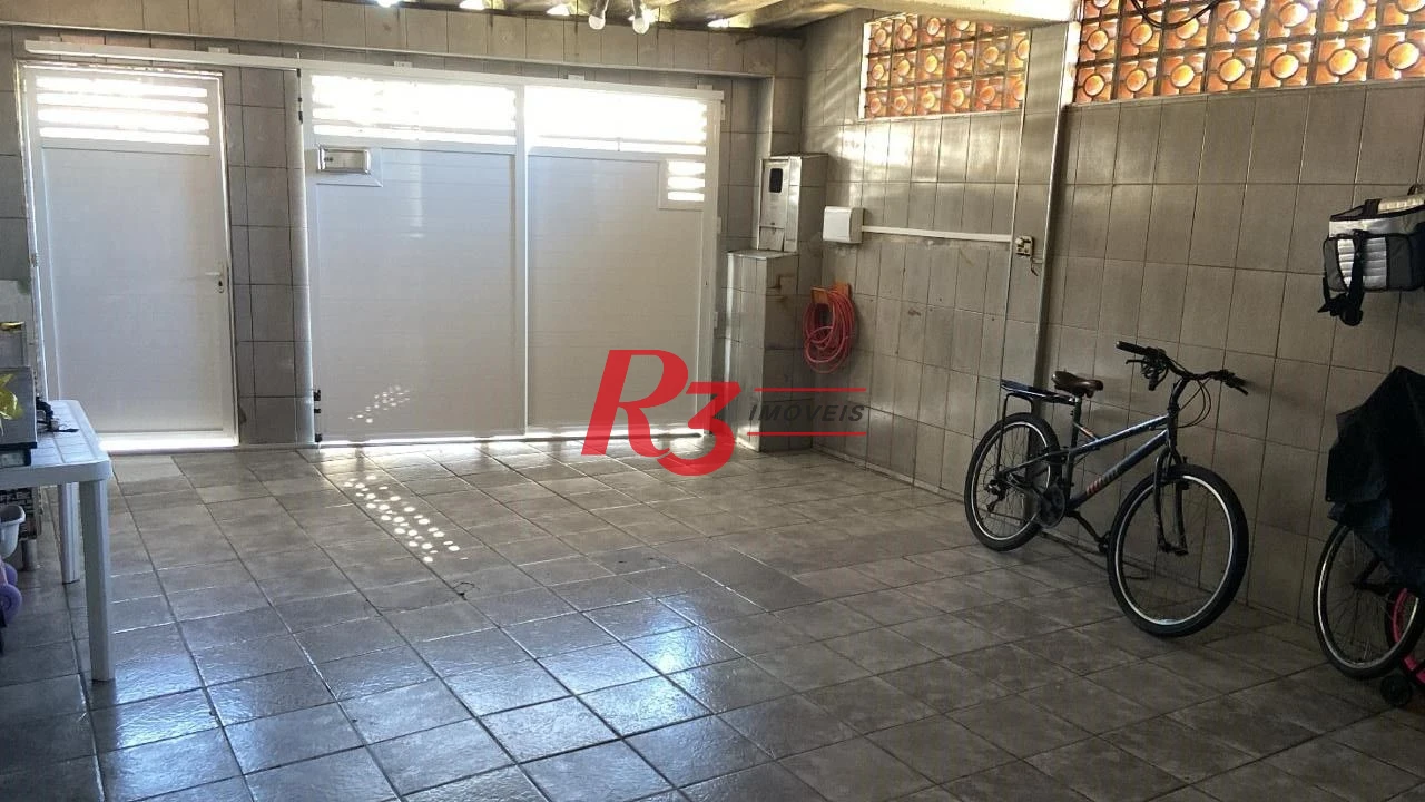 Casa com 3 dormitórios à venda, 150 m² por R$ 375.000,00 - Parque Bitaru - São Vicente/SP