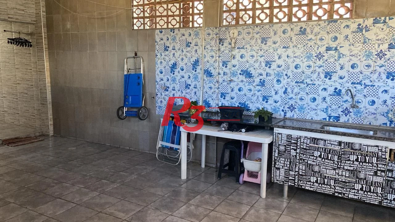 Casa com 3 dormitórios à venda, 150 m² por R$ 375.000,00 - Parque Bitaru - São Vicente/SP
