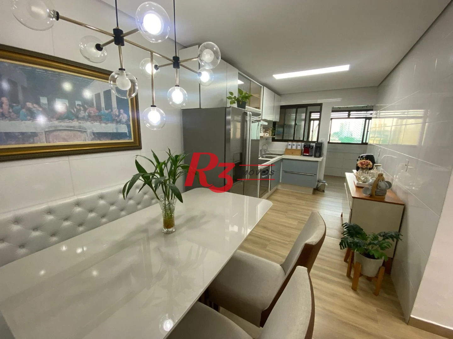 Apartamento com 2 dormitórios à venda, 100 m² por R$ 690.000,00 - Marapé - Santos/SP