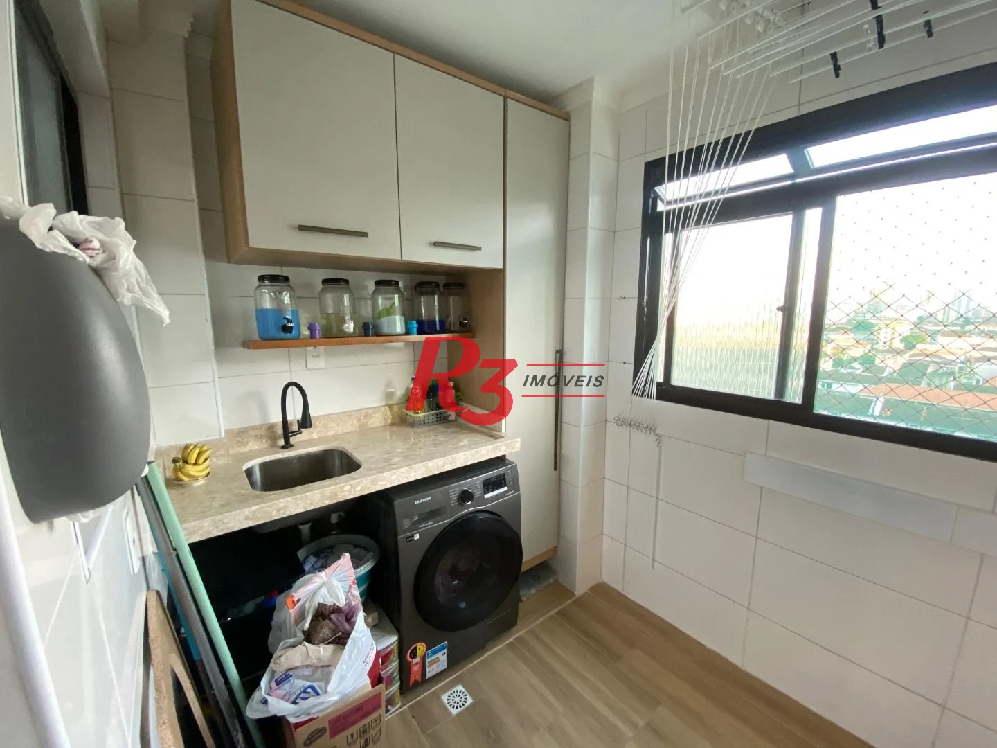 Apartamento com 2 dormitórios à venda, 100 m² por R$ 690.000,00 - Marapé - Santos/SP