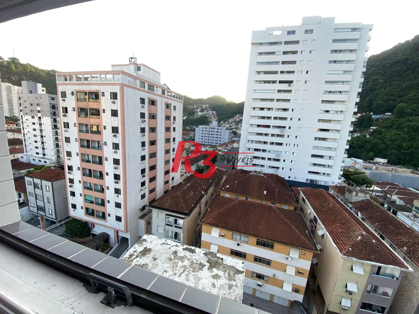 Apartamento com 2 dormitórios à venda, 100 m² por R$ 690.000,00 - Marapé - Santos/SP