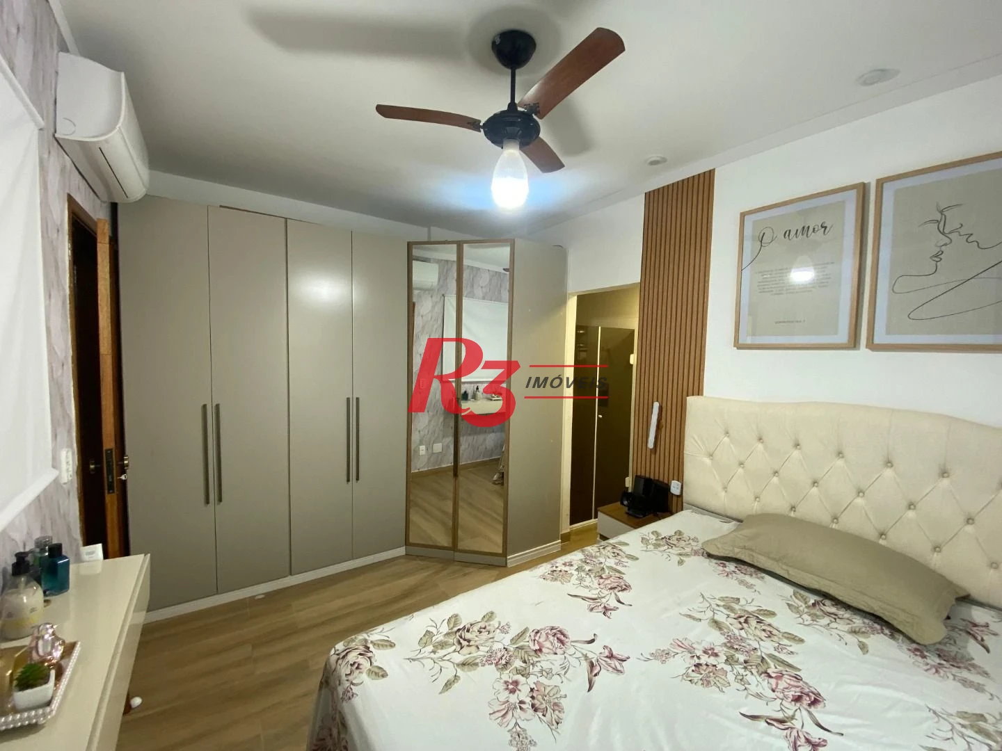 Apartamento com 2 dormitórios à venda, 100 m² por R$ 690.000,00 - Marapé - Santos/SP