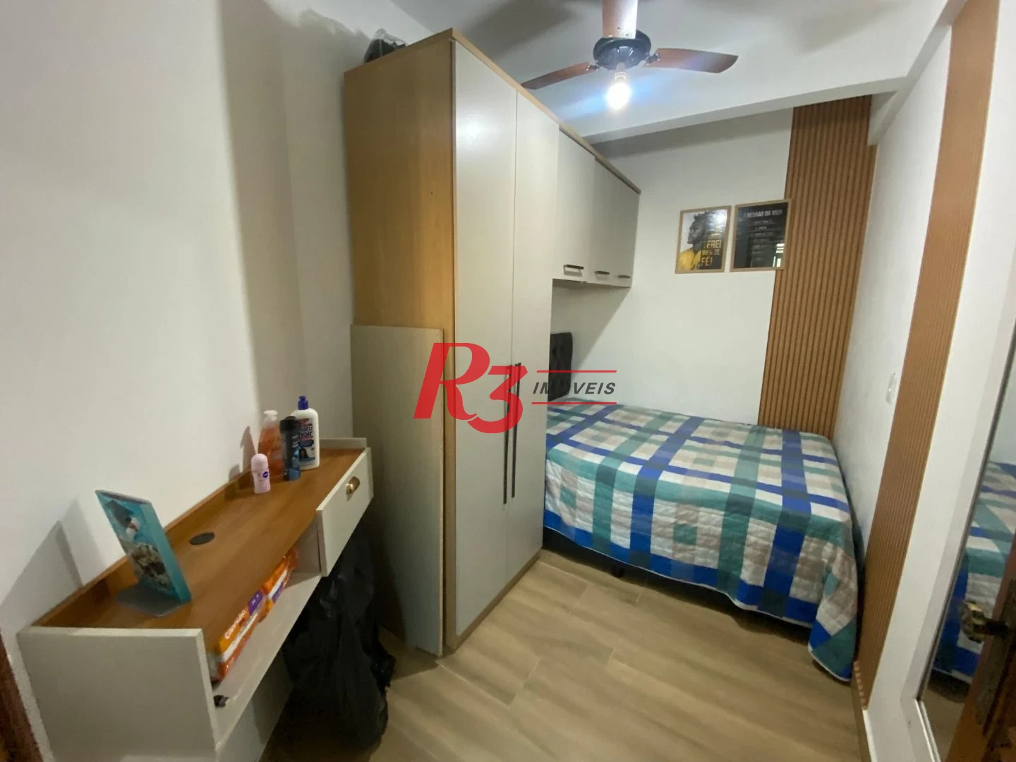 Apartamento com 2 dormitórios à venda, 100 m² por R$ 690.000,00 - Marapé - Santos/SP