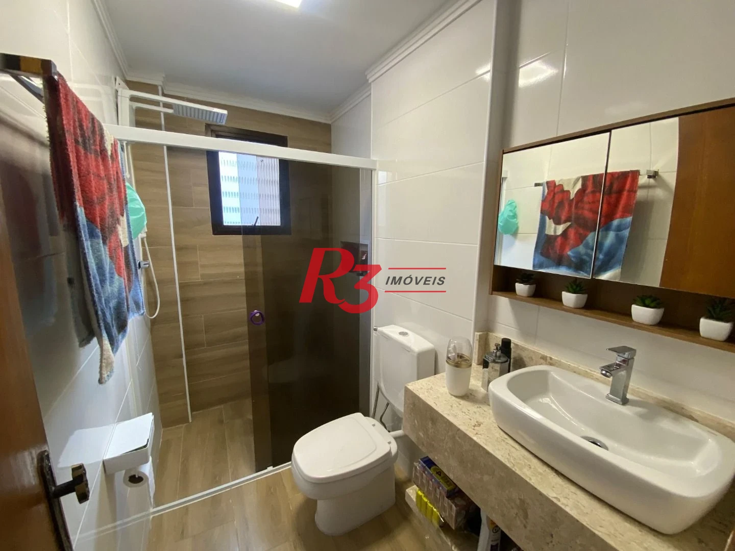 Apartamento com 2 dormitórios à venda, 100 m² por R$ 690.000,00 - Marapé - Santos/SP