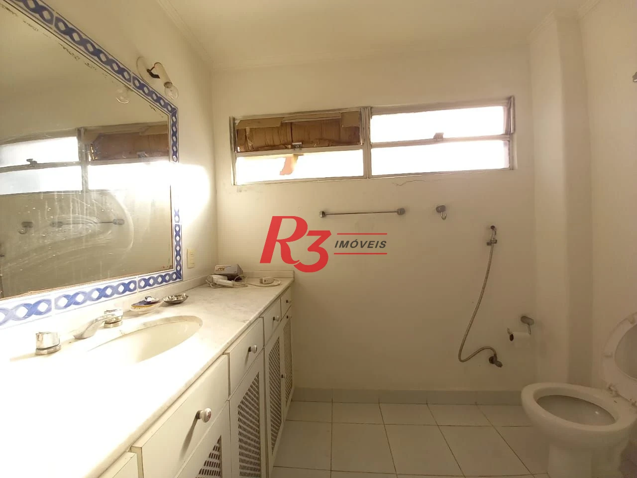 Apartamento com 3 dormitórios à venda, 224 m² por R$ 900.000,00 - Gonzaga - Santos/SP
