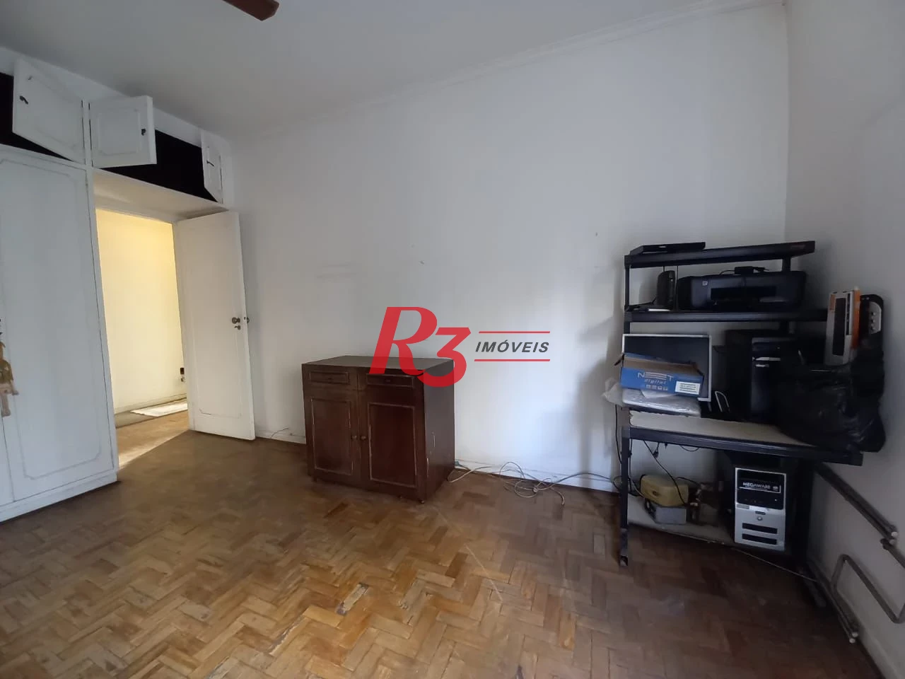 Apartamento com 3 dormitórios à venda, 224 m² por R$ 900.000,00 - Gonzaga - Santos/SP