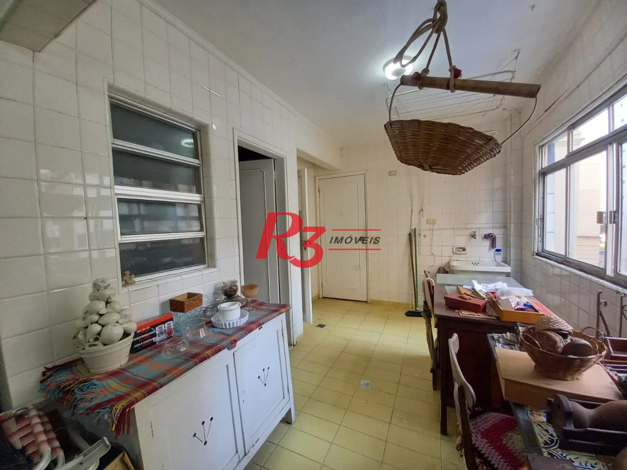 Apartamento com 3 dormitórios à venda, 224 m² por R$ 900.000,00 - Gonzaga - Santos/SP