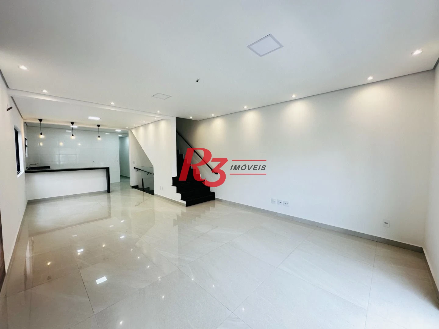 Sobrado à venda, 220 m² por R$ 1.600.000,00 - Embaré - Santos/SP
