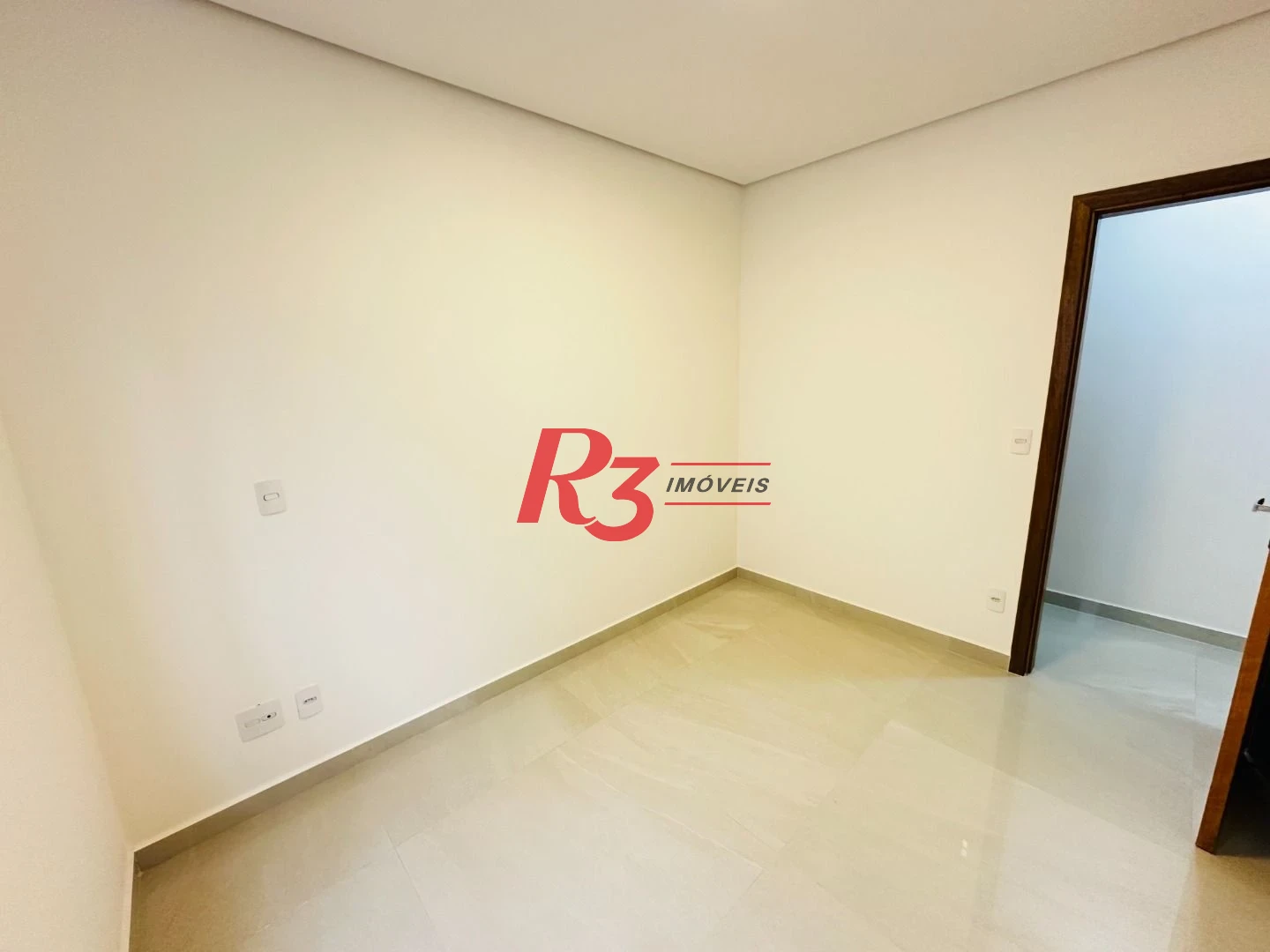 Sobrado à venda, 220 m² por R$ 1.600.000,00 - Embaré - Santos/SP