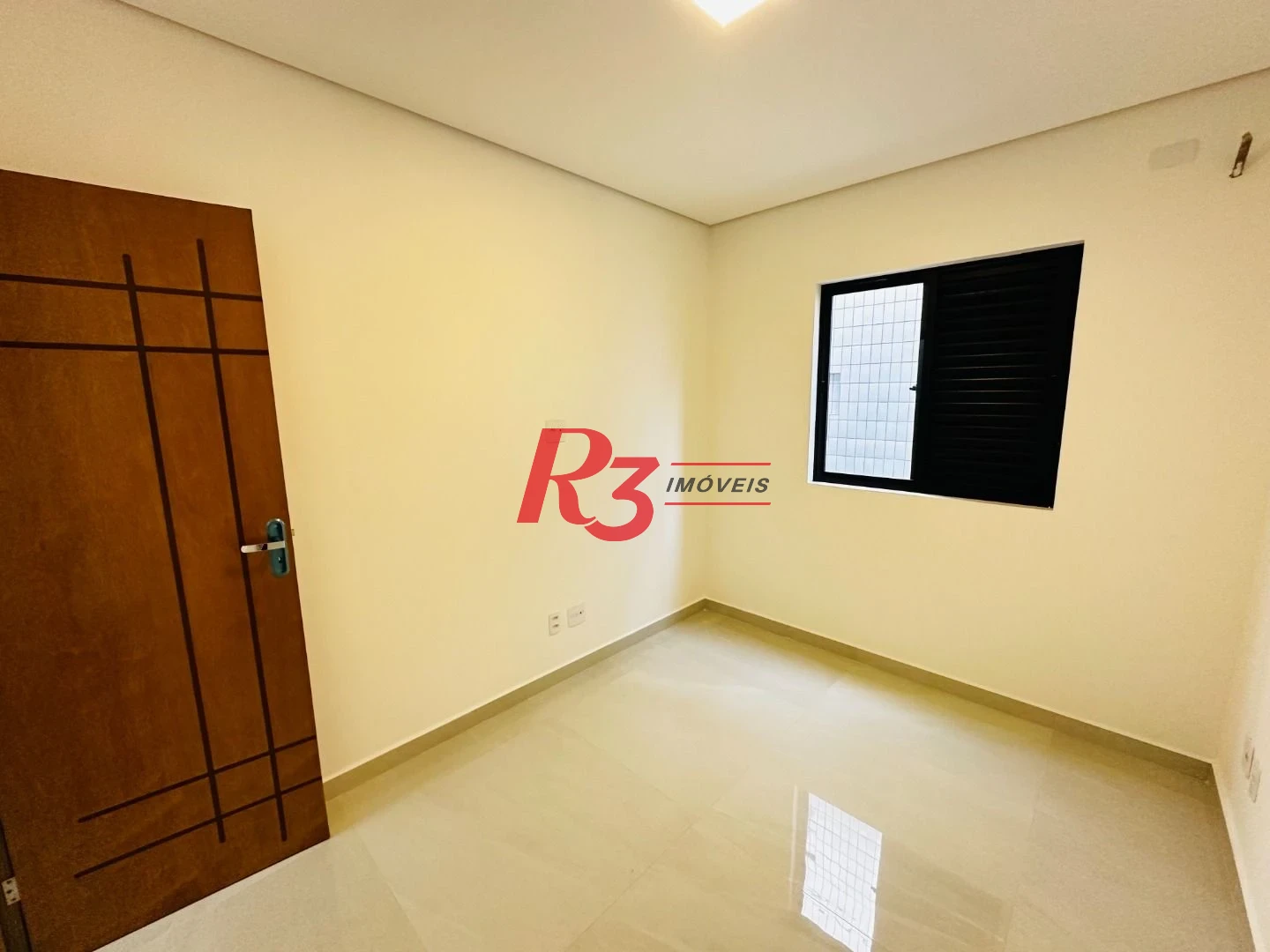 Sobrado à venda, 220 m² por R$ 1.600.000,00 - Embaré - Santos/SP