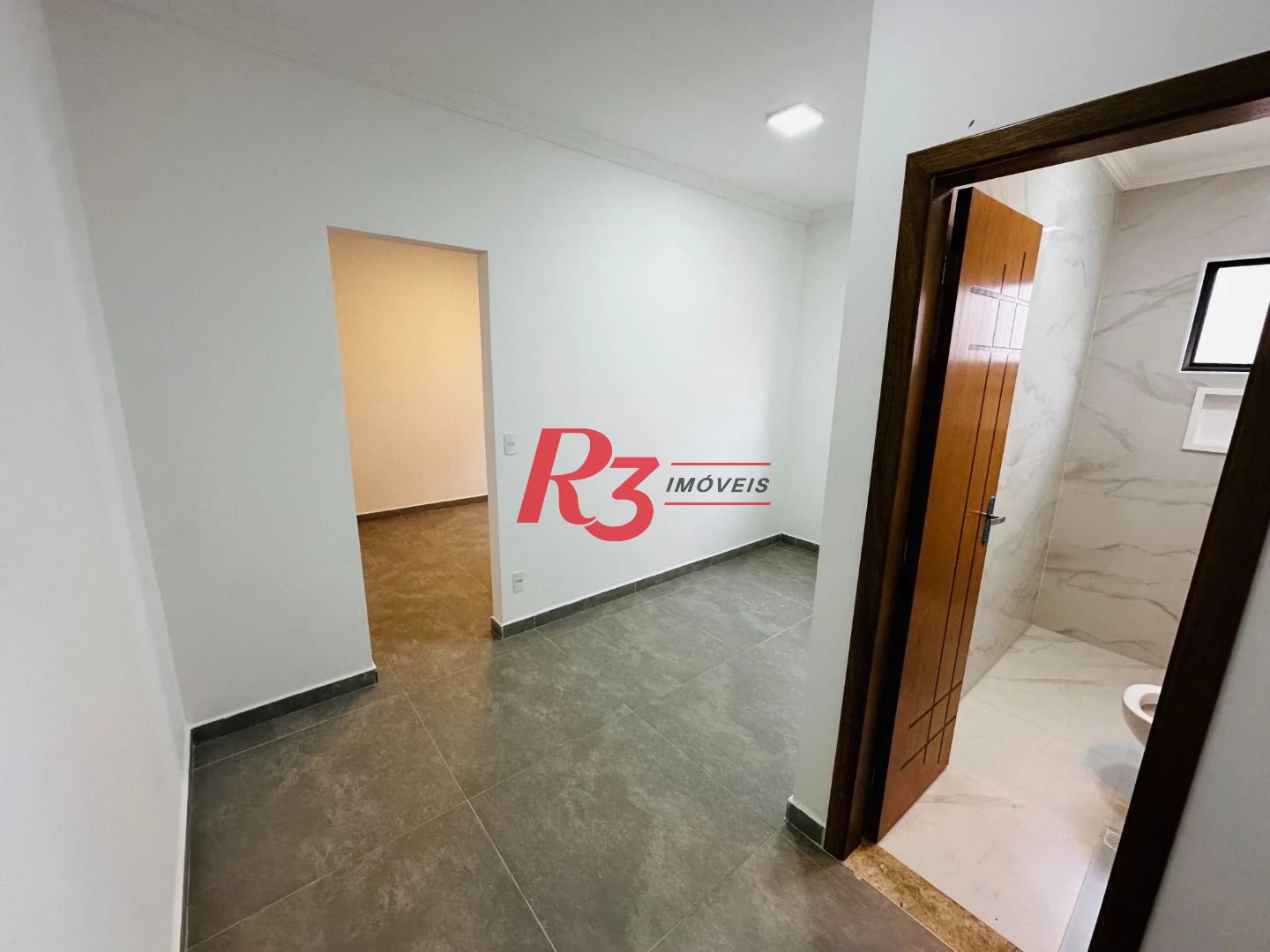 Sobrado à venda, 220 m² por R$ 1.600.000,00 - Embaré - Santos/SP