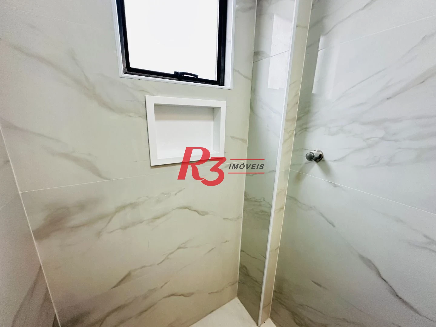 Sobrado à venda, 220 m² por R$ 1.600.000,00 - Embaré - Santos/SP
