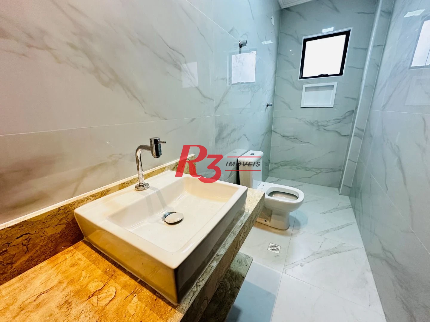 Sobrado à venda, 220 m² por R$ 1.600.000,00 - Embaré - Santos/SP
