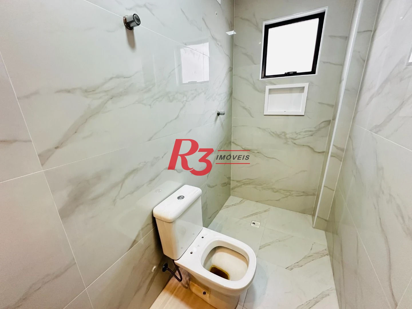 Sobrado à venda, 220 m² por R$ 1.600.000,00 - Embaré - Santos/SP