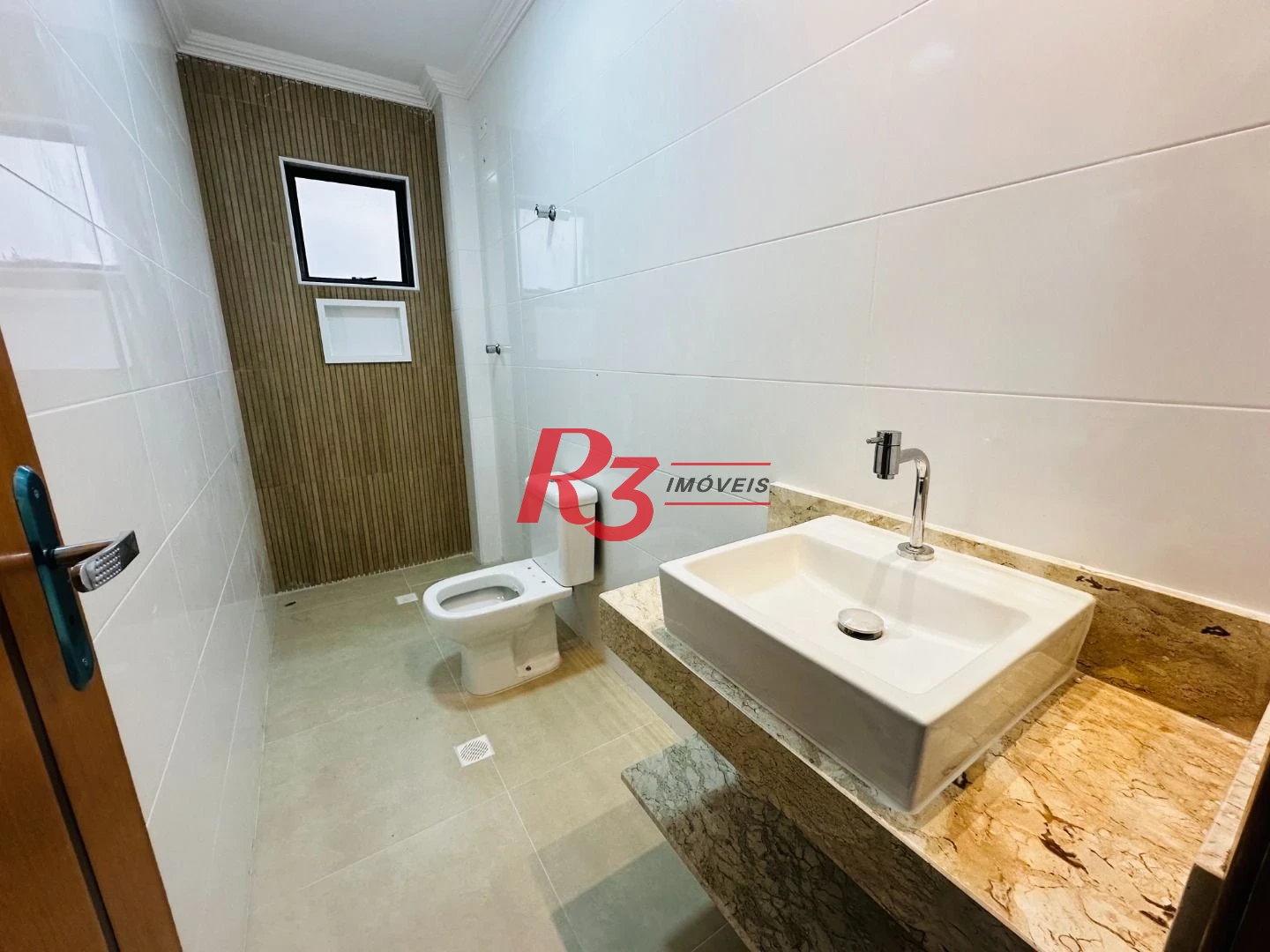 Sobrado à venda, 220 m² por R$ 1.600.000,00 - Embaré - Santos/SP