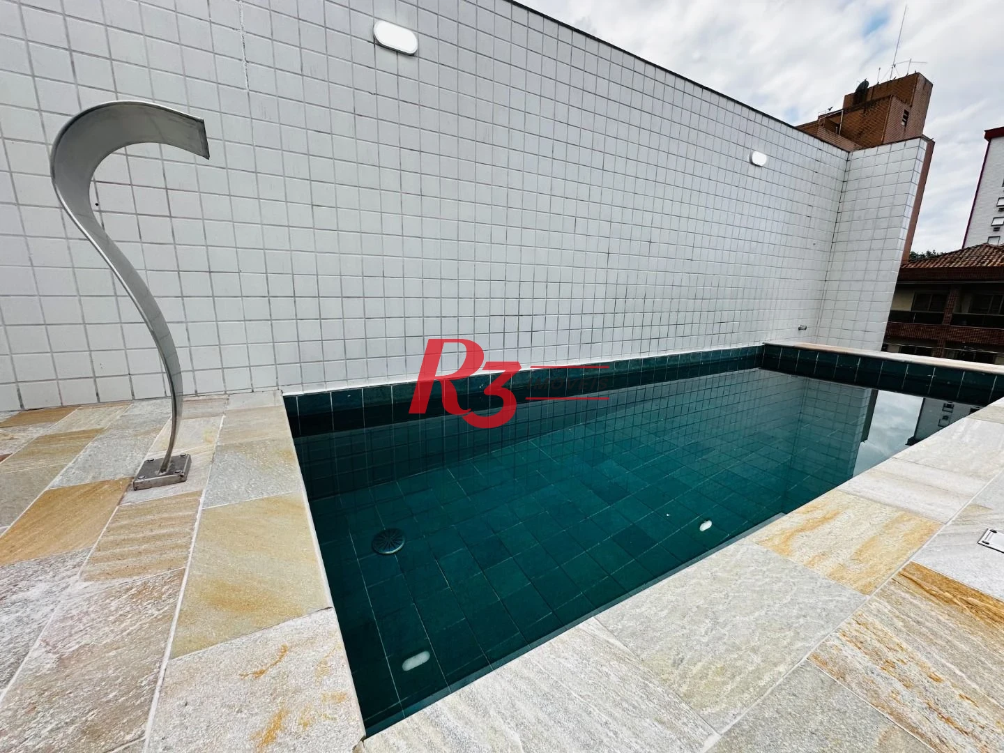 Sobrado à venda, 220 m² por R$ 1.600.000,00 - Embaré - Santos/SP