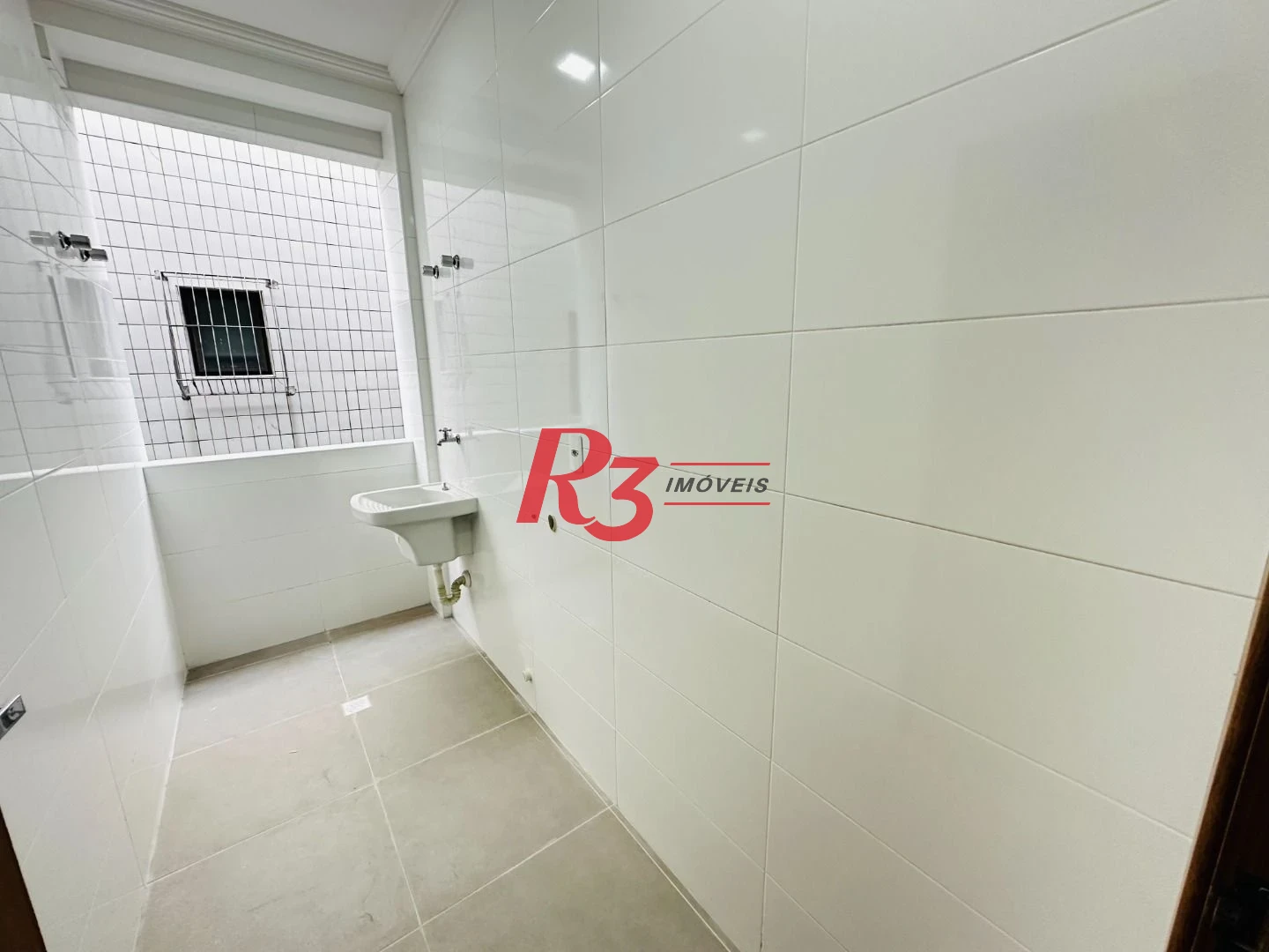 Sobrado à venda, 220 m² por R$ 1.600.000,00 - Embaré - Santos/SP