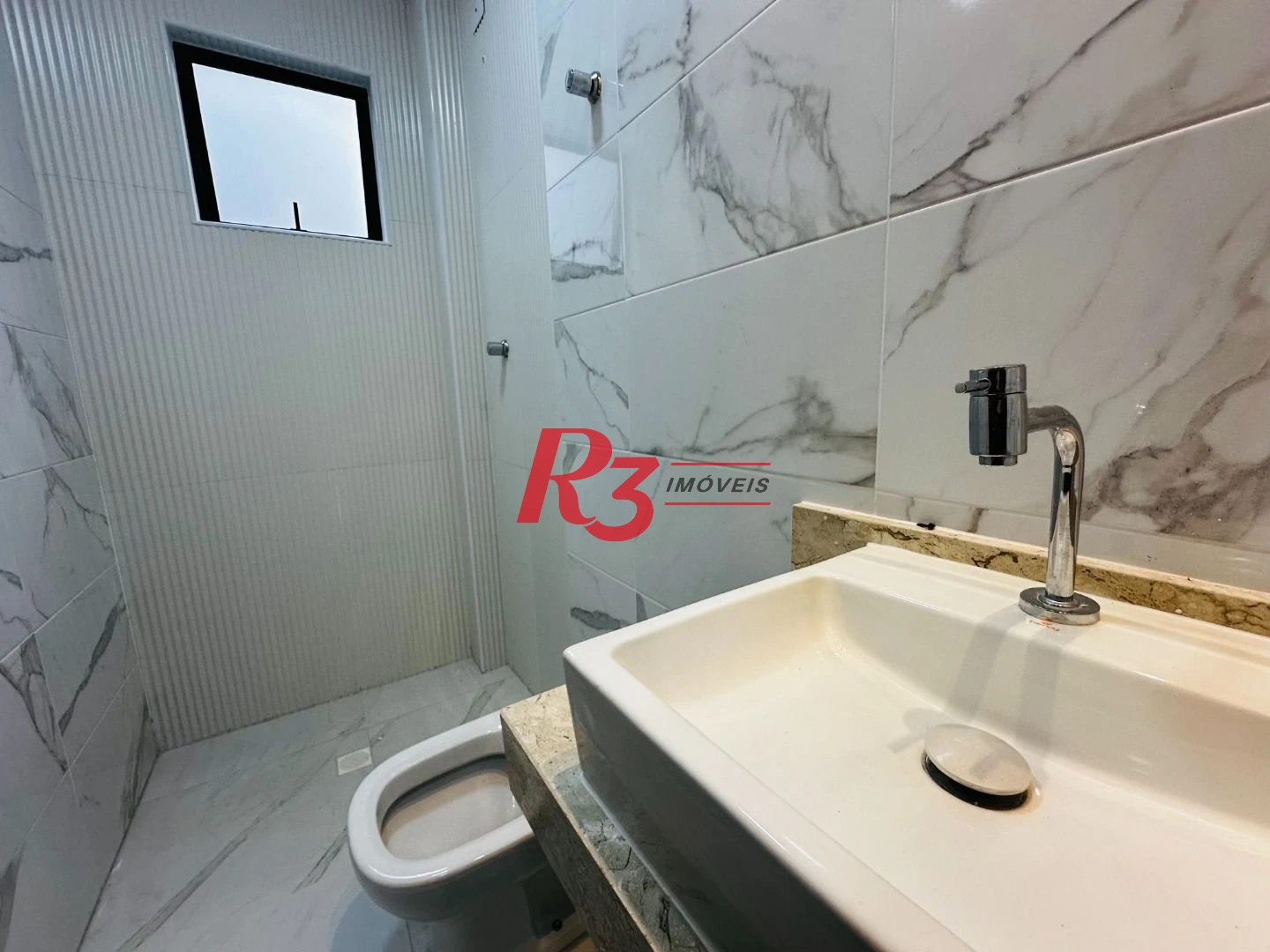 Sobrado à venda, 160 m² por R$ 950.000,00 - Embaré - Santos/SP