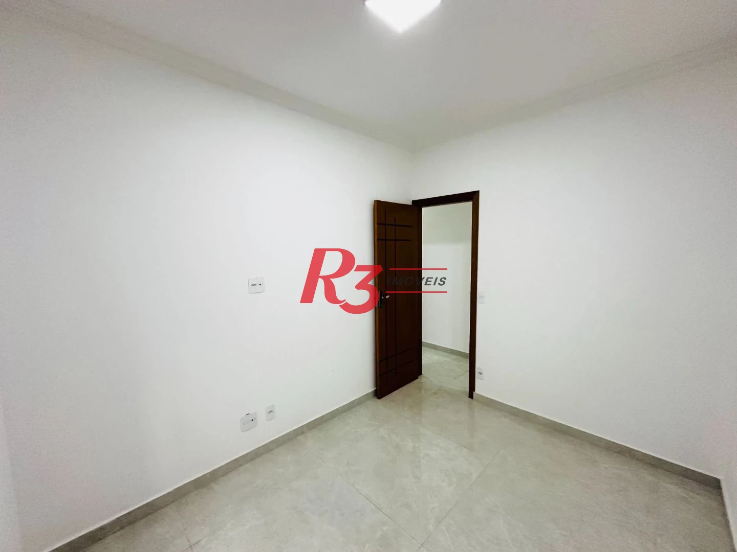 Sobrado à venda, 160 m² por R$ 950.000,00 - Embaré - Santos/SP