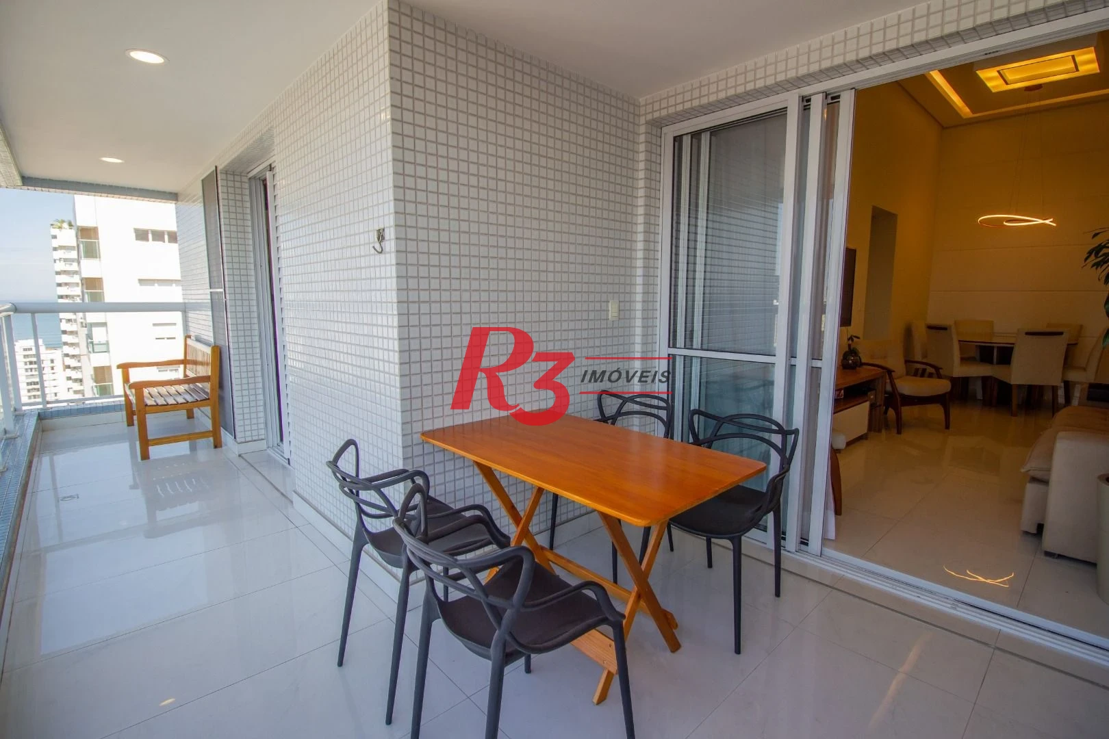 Apartamento com 2 dormitórios à venda, 114 m² por R$ 1.650.000,00 - Pompéia - Santos/SP