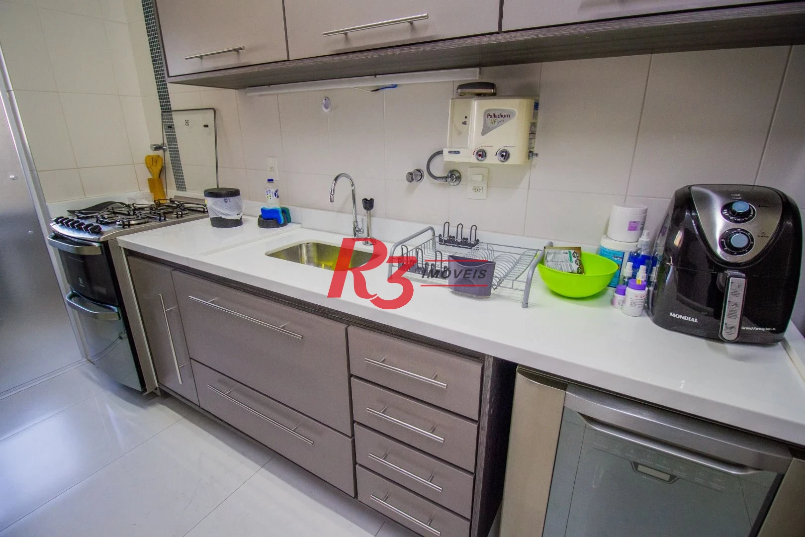 Apartamento com 2 dormitórios à venda, 114 m² por R$ 1.650.000,00 - Pompéia - Santos/SP