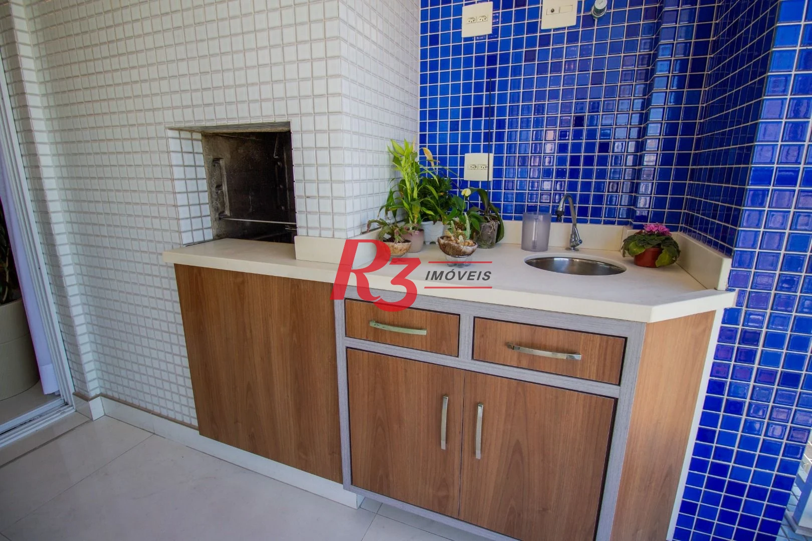 Apartamento com 2 dormitórios à venda, 114 m² por R$ 1.650.000,00 - Pompéia - Santos/SP