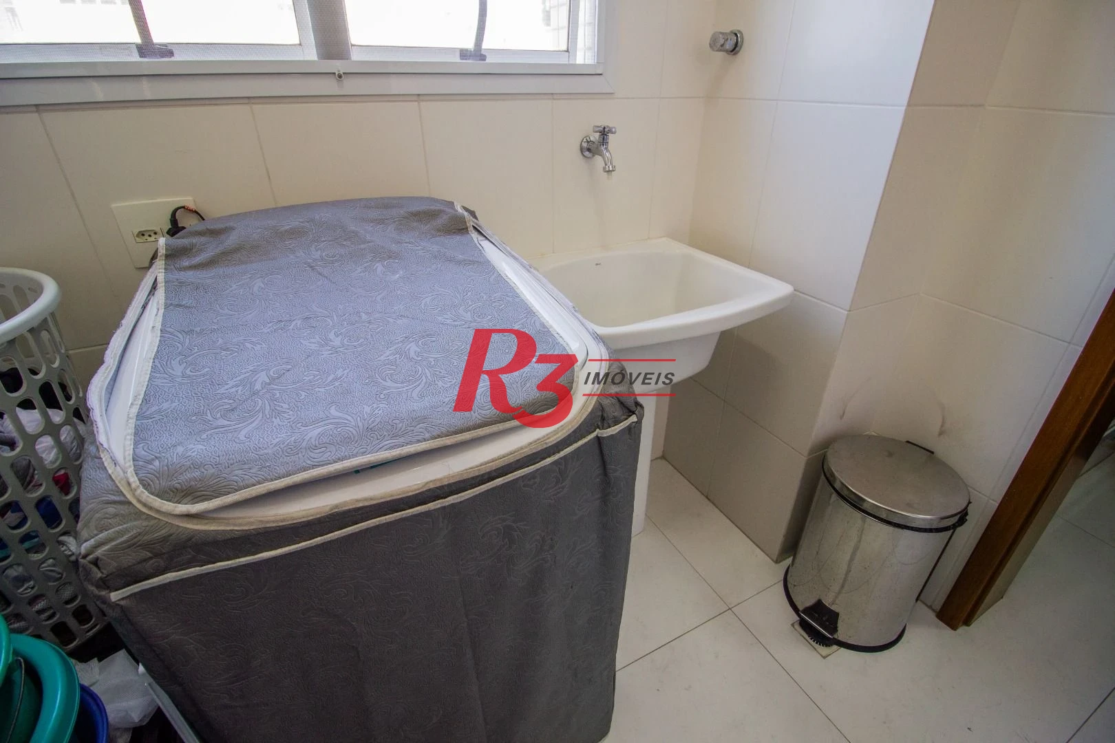 Apartamento com 2 dormitórios à venda, 114 m² por R$ 1.650.000,00 - Pompéia - Santos/SP