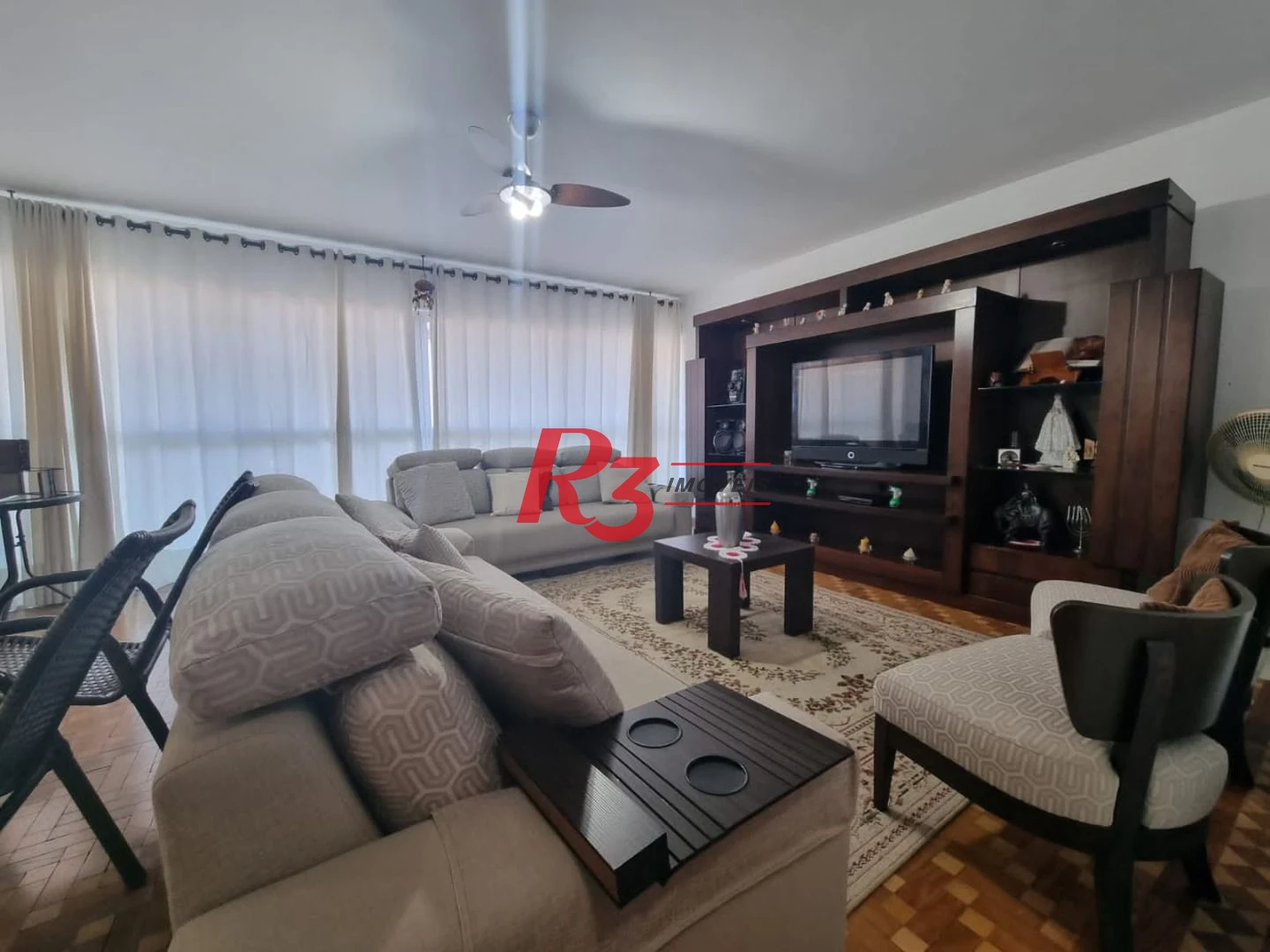 Apartamento com 4 dormitórios à venda, 200 m² por R$ 1.330.000,00 - Embaré - Santos/SP