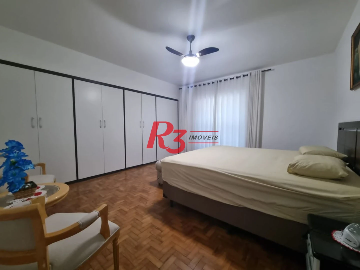 Apartamento com 4 dormitórios à venda, 200 m² por R$ 1.330.000,00 - Embaré - Santos/SP