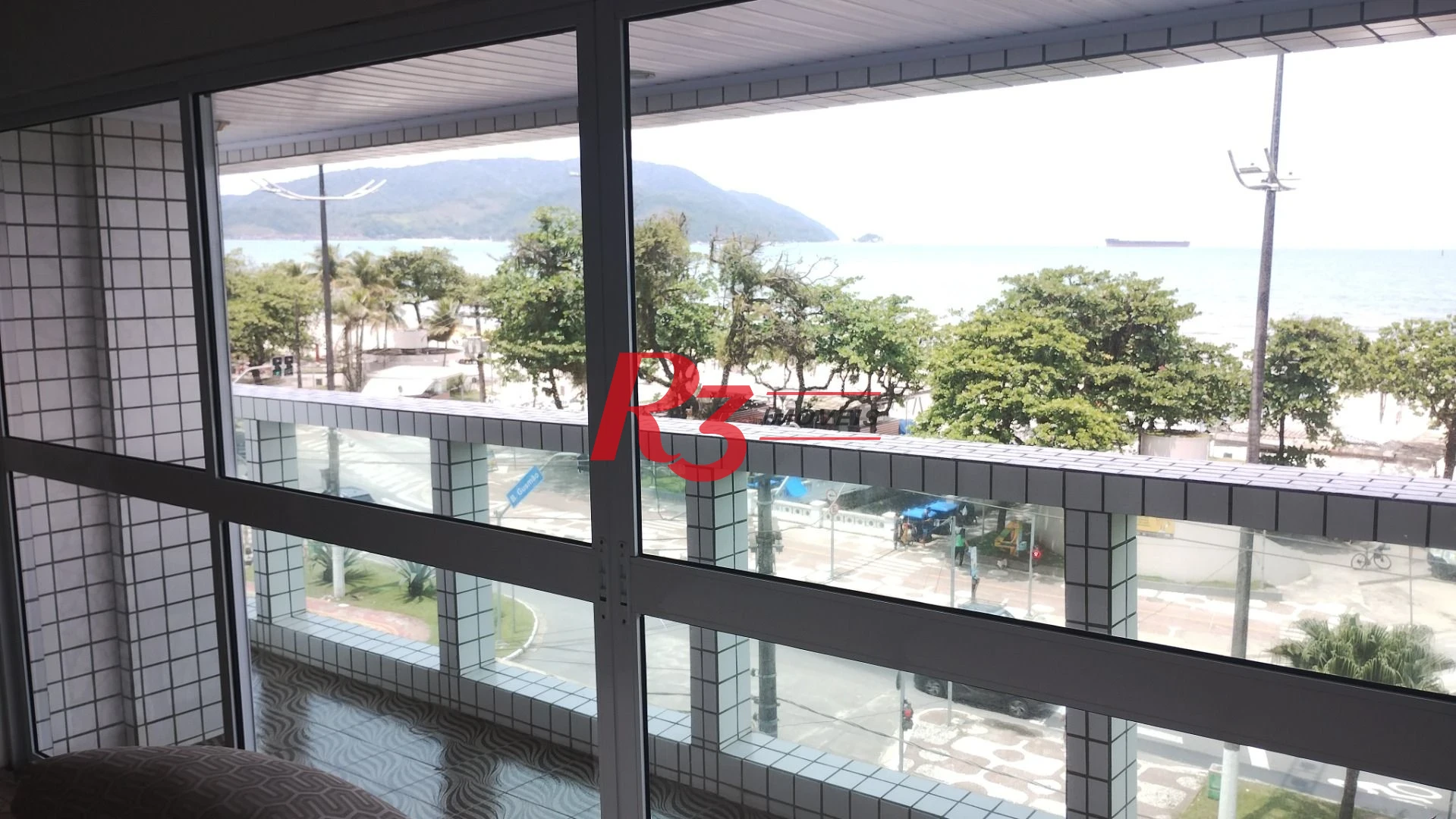 Apartamento com 4 dormitórios à venda, 200 m² por R$ 1.330.000,00 - Embaré - Santos/SP