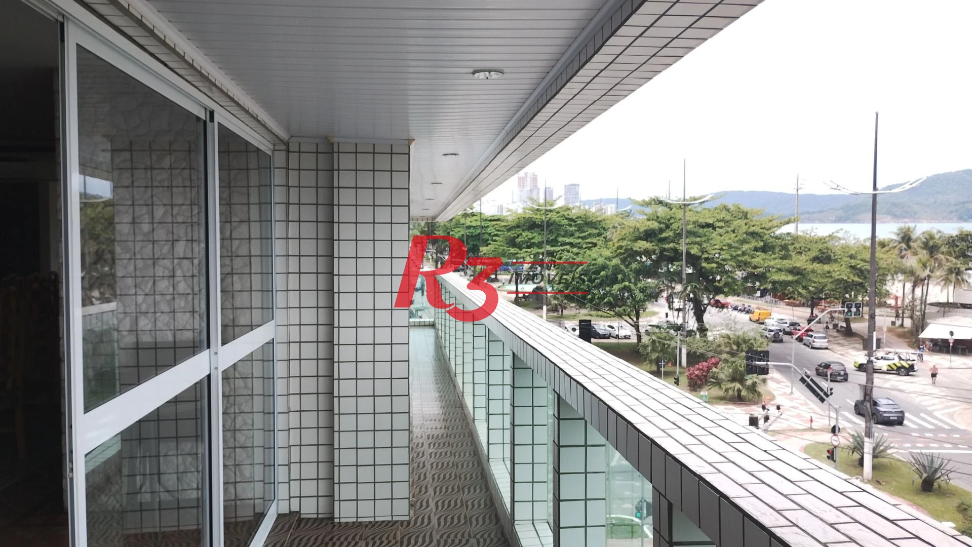 Apartamento com 4 dormitórios à venda, 200 m² por R$ 1.330.000,00 - Embaré - Santos/SP